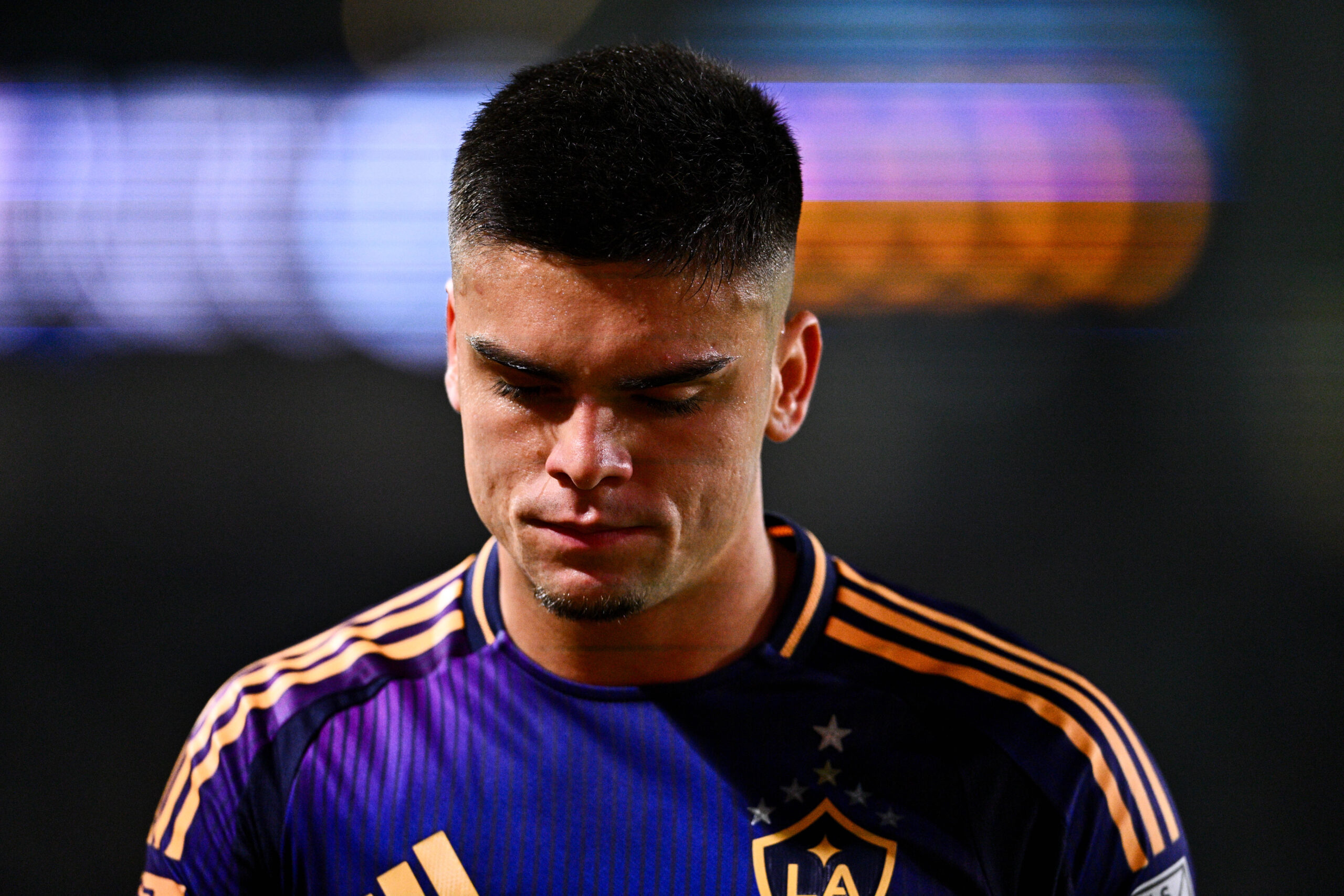 MLS, Major League Soccer, Futbol, ABD Futbolu, Los Angeles Galaxy, Atlanta United, Sporting Kansas City, Nashville SC, Chicago Fire, Gregg Berhalter, Ronny Deila, Miguel Almirón, Emmanuel Latte Lath, Apple TV, MLS Sezonluk Bilet, Comcast Xfinity, DirecTV, T-Mobile, FOX Sports, FS1, Concacaf Şampiyonlar Ligi, Vancouver Whitecaps, Cruz Azul, Lionel Messi, Inter Miami, ABD Açık Kupası, BetMGM, Futbol Bahisleri, Ahşap Kaşık, Sıcak Koltuk, Teknik Direktör, Maç Fikstürü, Sonuçlar, Puan Durumu, Transfer, Futbol Haberleri, Futbol Analizi, Futbol Yayınları, Futbol Hakemleri, Takımlar, Oyuncular, Dignity Health Park, Futbol Stadyumu, Batı Konferansı, Doğu Konferansı, Lig Şampiyonası, MLS Cup, Futbol Tarihi, Futbol Kültürü, Amatör Futbol, Genç Futbolcular, Gelecek Vadeden Futbolcular, MLS Oyuncuları