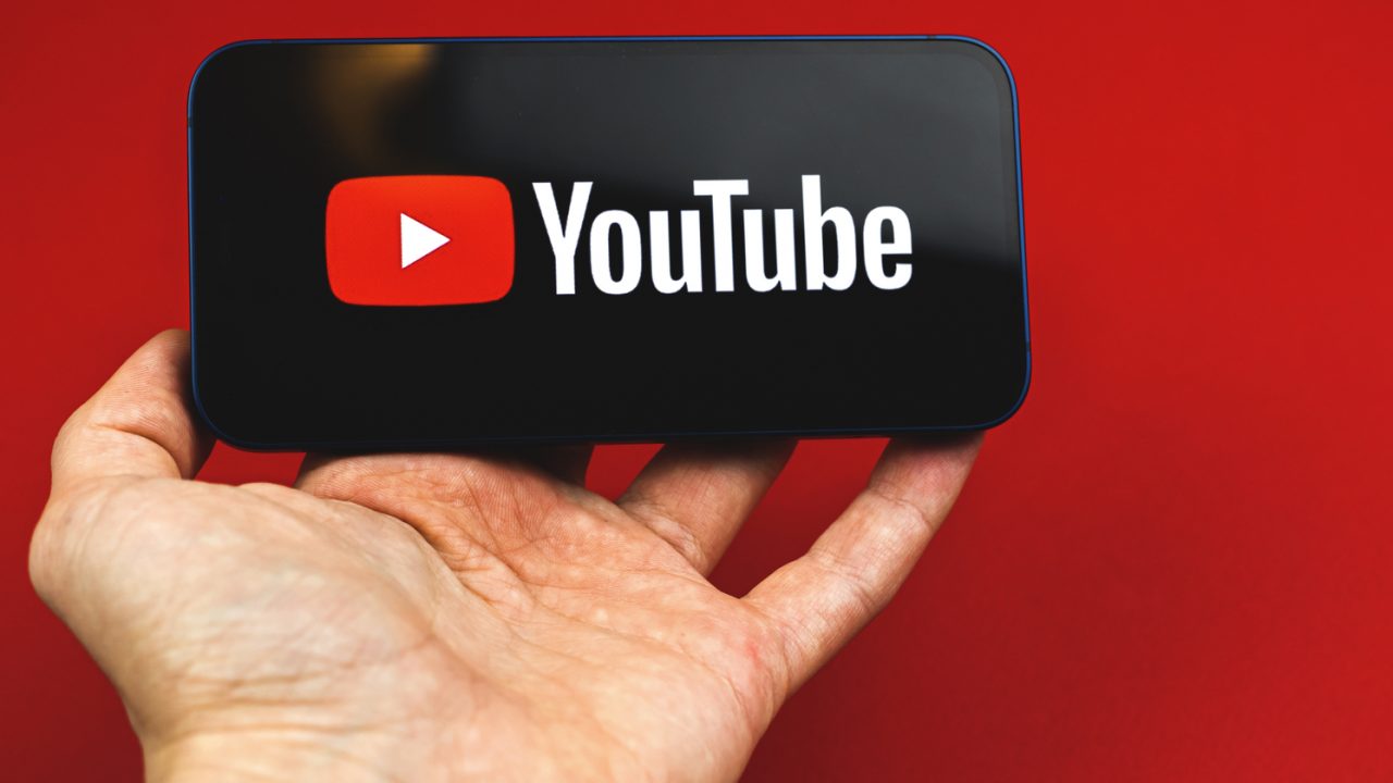 YouTube, video, küçük resimler, bulanıklaştırma, cinsel içerik, arama sonuçları, güvenlik, sansür, içerik üreticileri, topluluk kuralları, hassas içerik, deneme süreci, kullanıcı deneyimi, yorumlar, günlük kullanım

