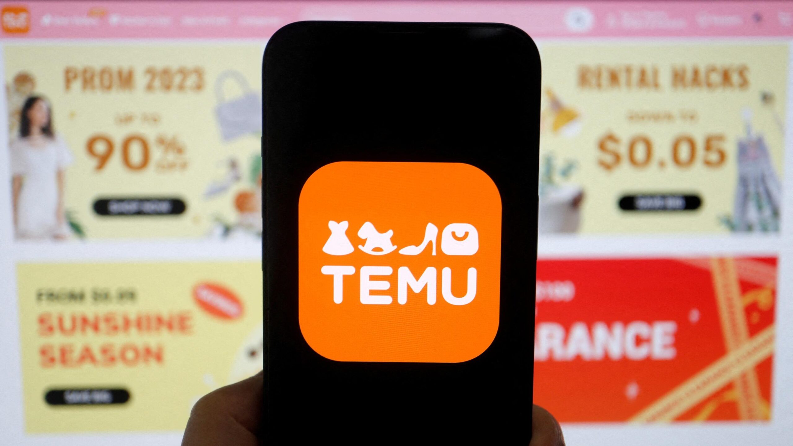 Temu, Çin, ABD, vergi muafiyeti, küçük paketler, Donald Trump, ticaret, gümrük vergisi, fiyat artışı, Avrupa, Brüksel, Shein, e-ticaret, yerel tedarik, tüketici, alışveriş, uygulama, paradigm değişimi
