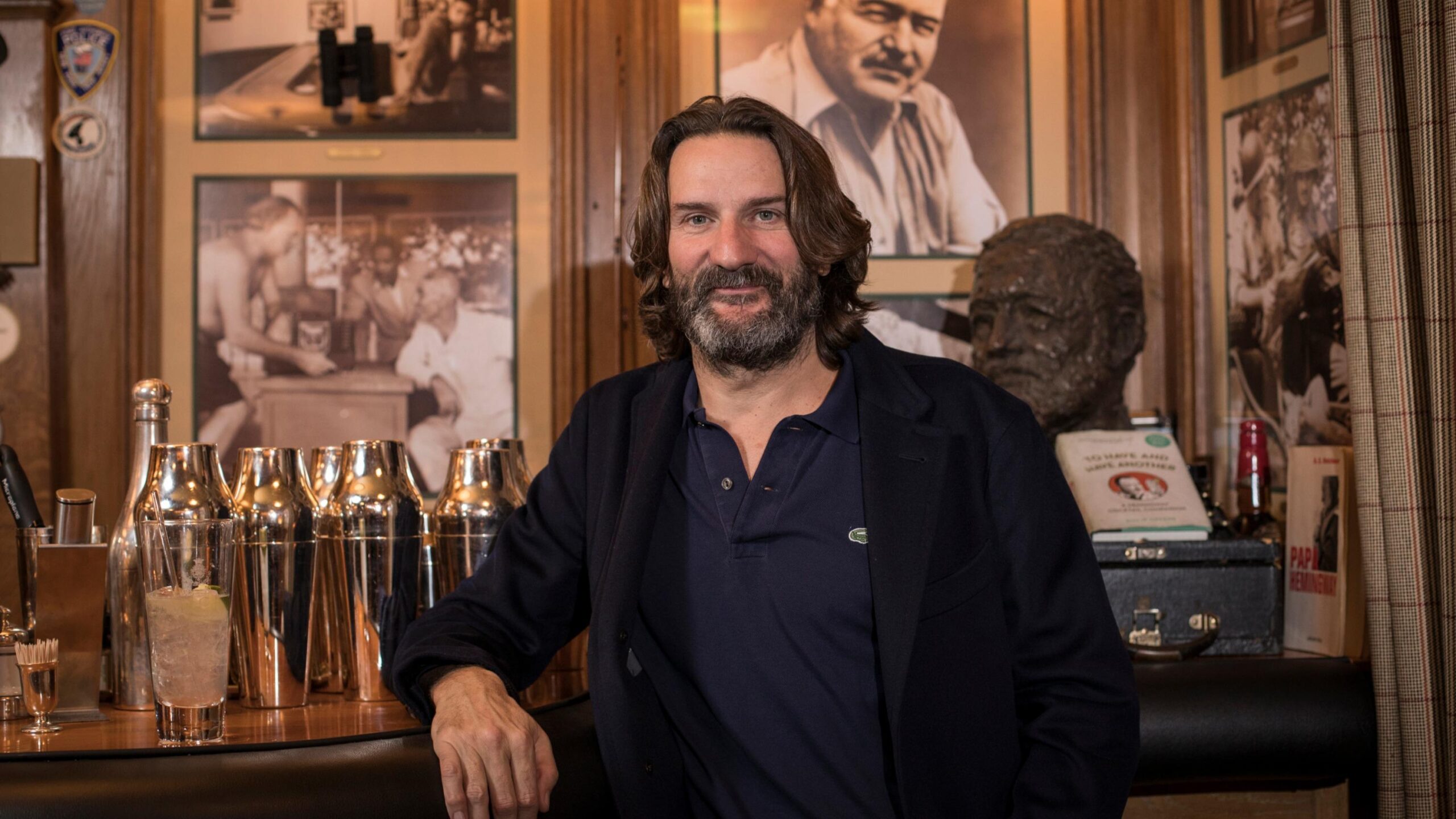 Luc Le Vaillant, Lola Lafon, Libération, gazetecilik, medya eleştirisi, Judith Godrèche, MeTooMedia, Patrick Drahi, Jean-Paul Sartre, köşe yazısı, Fransız basını, mizah, hiciv, geri dönüşüm, çevreci gazetecilik, sürdürülebilirlik
