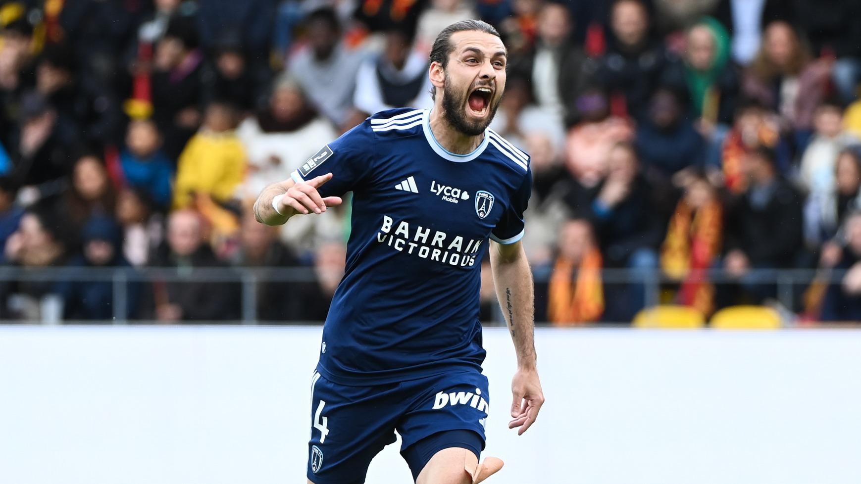 Meta anahtar kelimeler şunlar olabilir:

Paris FC, Metz, Lorient, Ligue 2, Martigues, Rodez, Dunkerque, Guingamp, Laval, Bastia, Clermont, Annecy, Caen, Red Star, Grenoble, Troyes, Amiens, Pau, Fransa futbolu, yükselme, düşme, play-off, Arnault ailesi, futbol, spor.
