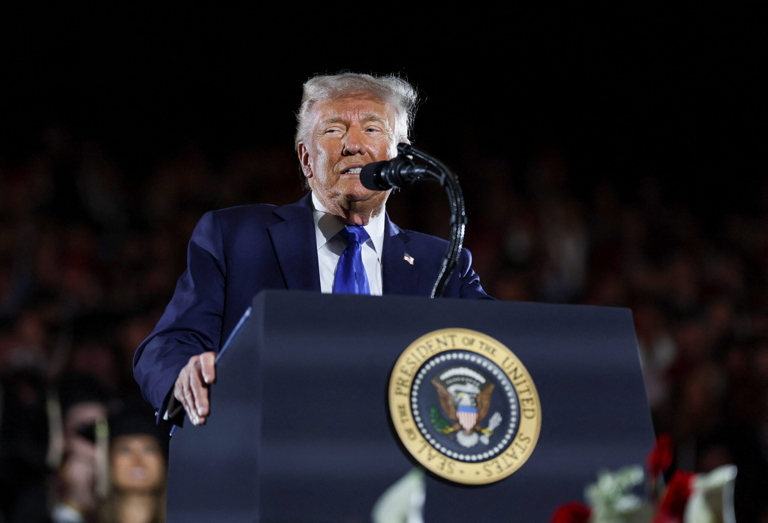 Donald Trump, Alabama Üniversitesi, Mezuniyet Konuşması, Joe Biden, Siyaset, Ekonomi, Enflasyon, Göçmenler, Yargı, Transgender Sporcular, Nick Saban, Harvard Üniversitesi, Başkanlık Seçimi 2024
