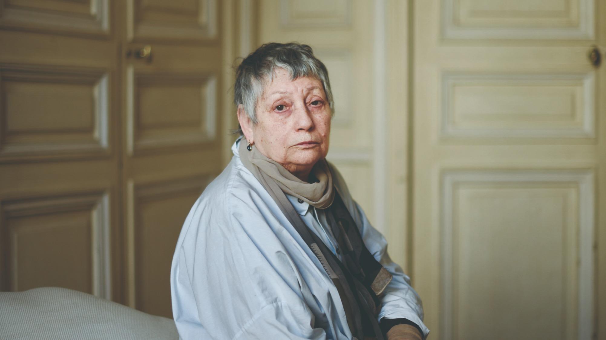 Ludmila Oulitskaïa, Rus Edebiyatı, Nobel Edebiyat Ödülü, Ukrayna, Putin, Sürgün, Paris, Gallimard, Semyon Mirsky, Yazarlık, Rusya, Fransa, Edebiyat Eleştirisi, Kitap Tanıtımı, Yazar Röportajı, Edebi Göç
