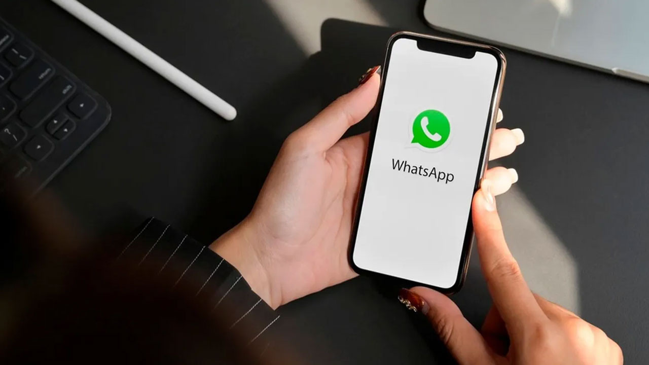 WhatsApp, mesajlaşma, Meta, Mark Zuckerberg, kullanıcı sayısı, aylık aktif kullanıcı, yapay zeka, WhatsApp Business, gelir, uygulama, Android, iOS, Windows, web, mesajlaşma uygulaması, Meta AI, ABD pazarı, ticari versiyon, Türkiye
