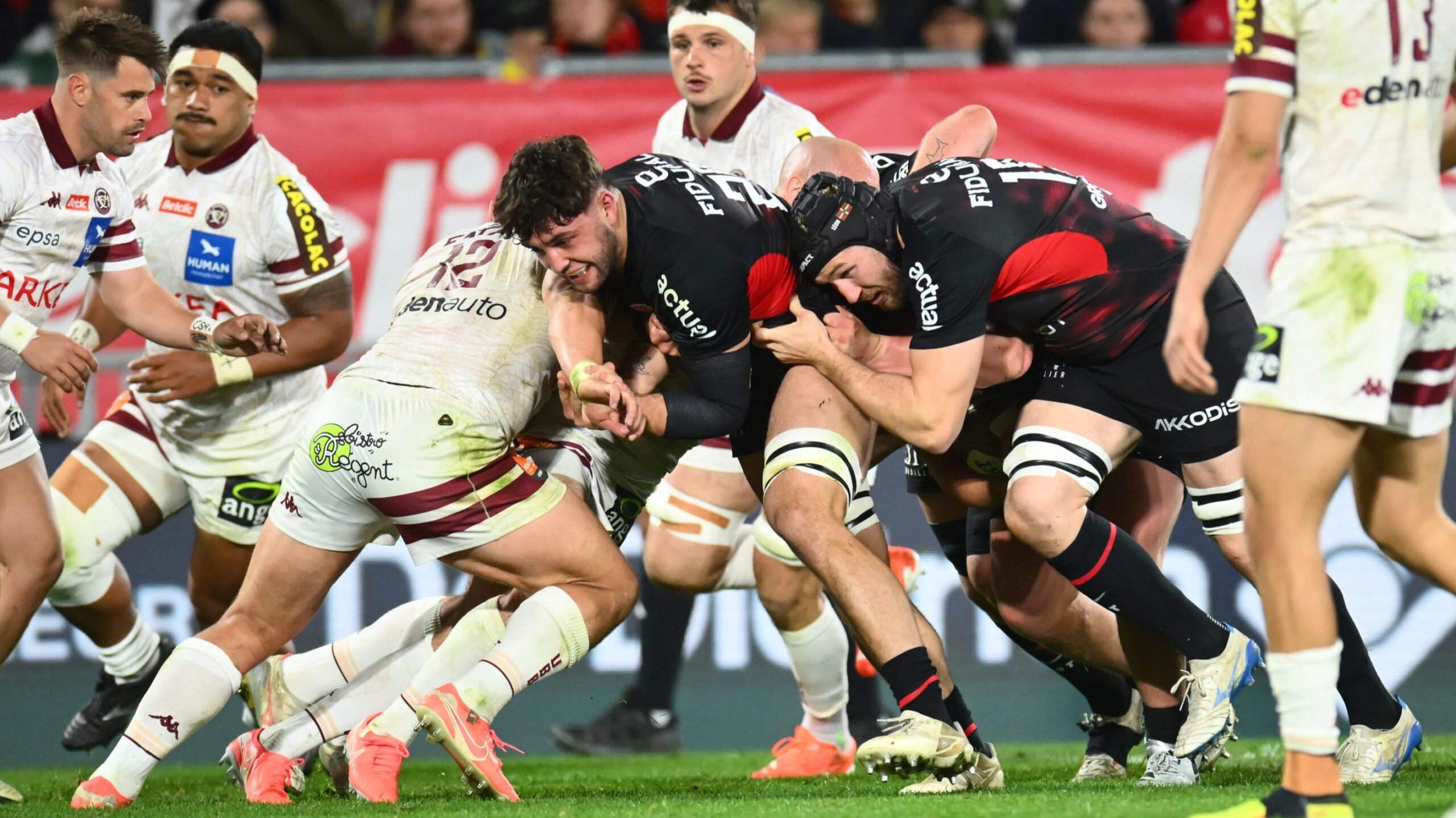 Yannick Bru, Union Bordeaux-Bègles, Stade Rochelais, Şampiyonlar Ligi, Stade Toulousain, rugby, maç analizi, mağlubiyet, performans, güç, hücum, hatalar, ön eleme, final, Fransız Rugby'si
