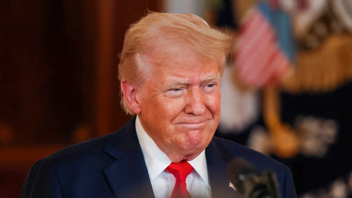 Donald Trump, Papa, Yapay Zeka, Katolik Kilisesi, Vatikan, Papa Francis, Conclave, Kardinal Timothy Dolan, Pietro Parolin, Luis Antonio Tagle, Peter Erdo, Fridolin Ambongo Besungu, Raymond Burke, Matteo Zuppi, Siyasi Mizah, Dini Eleştiri, Truth Social, Seçimler, ABD, Başkanlık, Din, İnanç, Güncel Olaylar, Haberler
