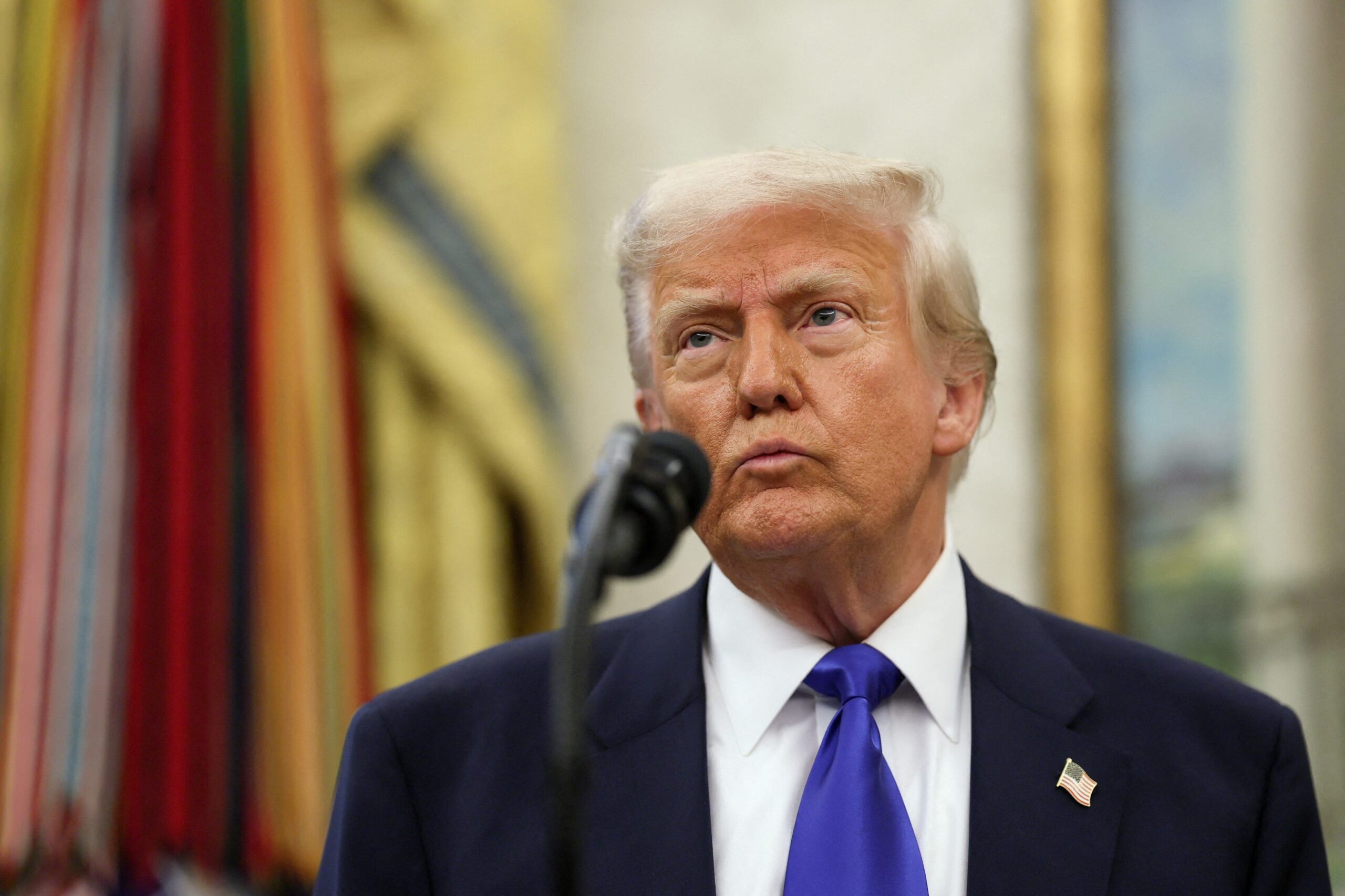 Donald Trump, David Sacks, MAGA Inc Super PAC, 2028 seçimleri, kripto para, Elizabeth Warren, etik ihlali, seçim bağışı, Trump National Golf Club, meme coin, $TRUMP, siyasi bağış, başkanlık kampanyası, seçim finansmanı, ABD siyaseti, federal düzenlemeler, dijital varlıklar, çıkar çatışması, Beyaz Saray, Trump Organizasyonu, third term, üçüncü dönem
