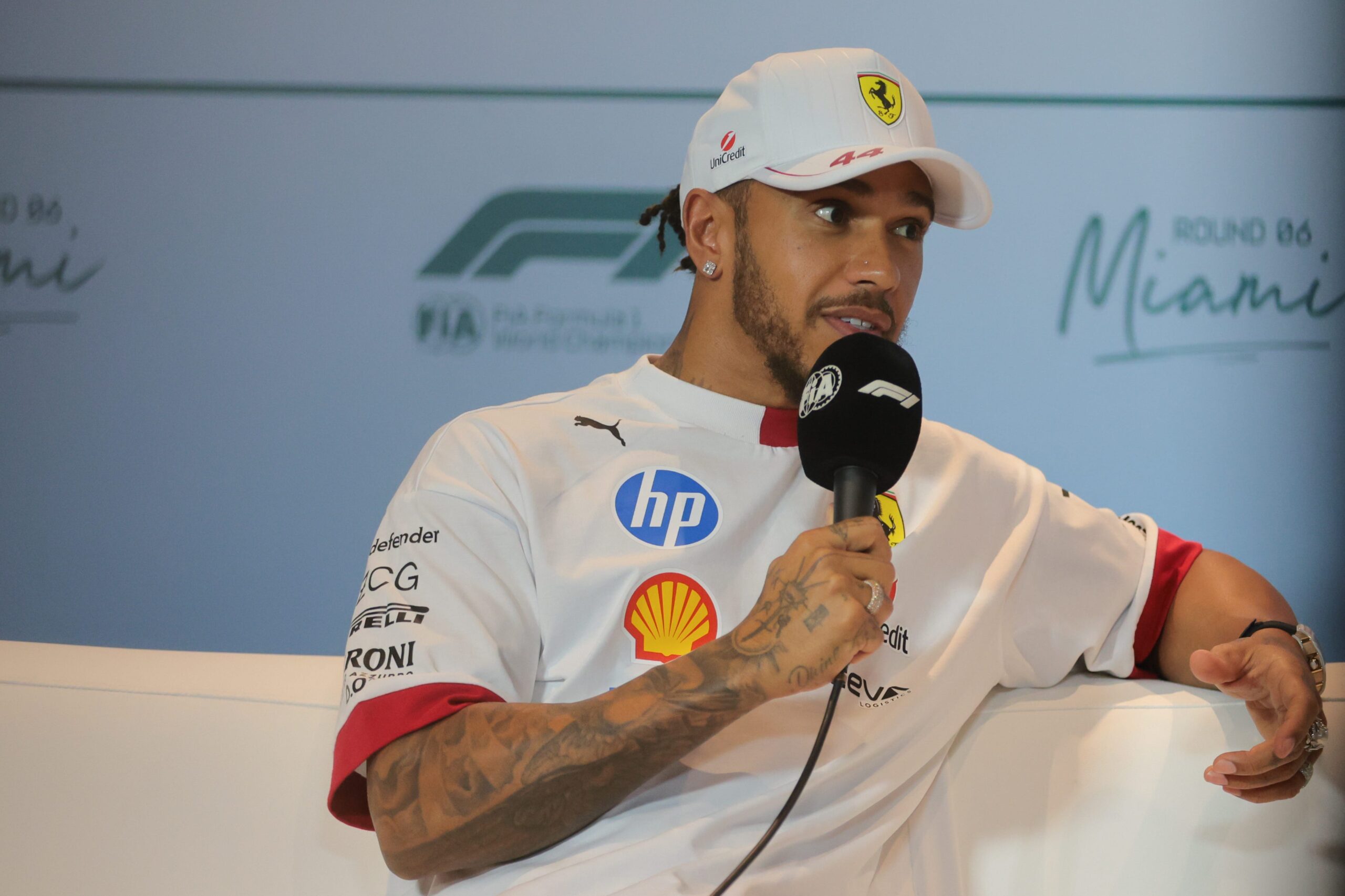Lewis Hamilton, Ferrari, F1, Formula 1, Miami Grand Prix, Charles LeClerc, Mercedes, George Russell, Kimi Antonelli, Max Verstappen, Şampiyonluk, Yarış, Motor sporları, İtalya, Maranello, İngiliz Grand Prix'i, Belçika Grand Prix'i, Araba, Sürücü, Takım, Performans, Ayarlama, Adaptasyon, Pizza, Makarna
