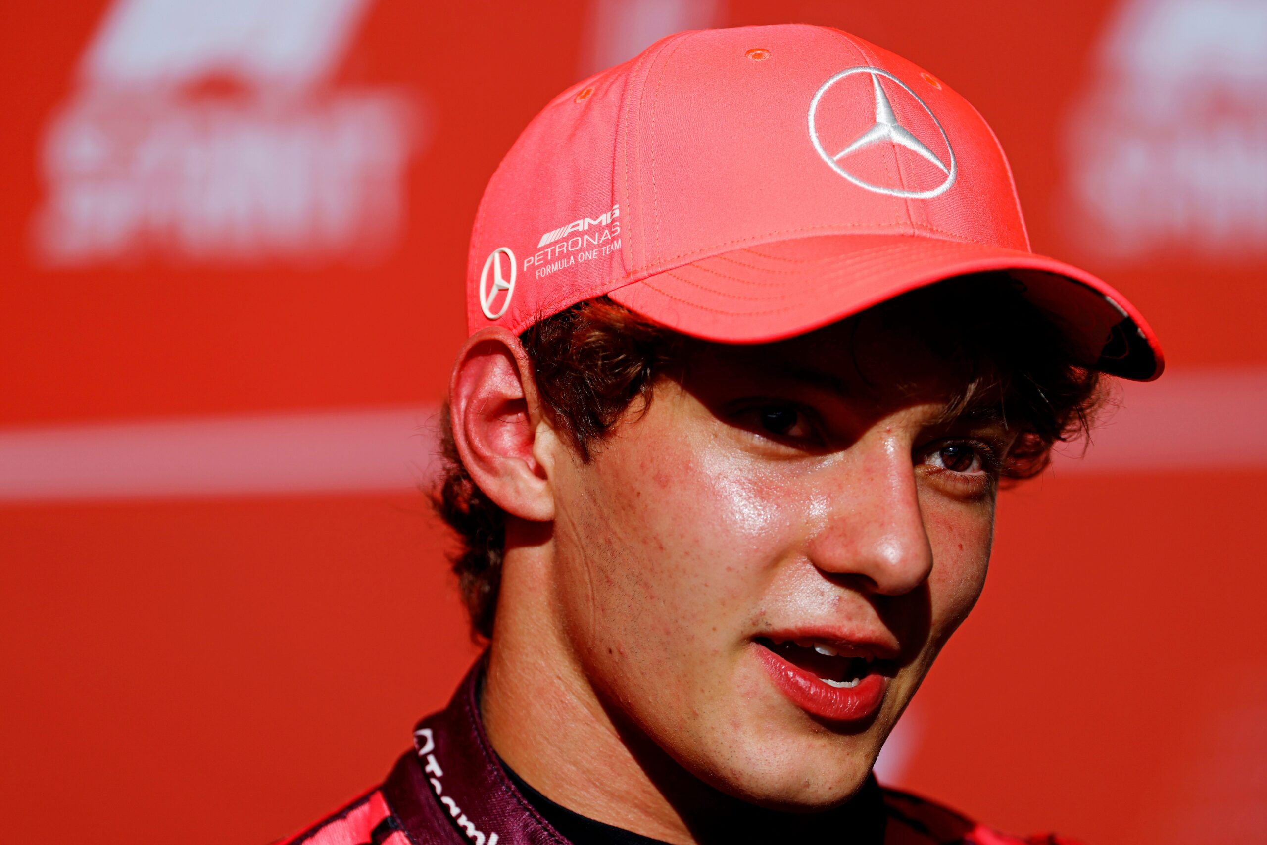 Miami Grand Prix, Formula 1, Kimi Antonelli, Miami Grand Prix Sprint Yarışı, F1, Oscar Piastri, Lando Norris, Max Verstappen, Mercedes, yarış, motor sporları, haberler, spor, Miami, Florida, Grand Prix, pole pozisyonu, en genç pilot, rekor, otomobil yarışı, yarış sonuçları, yarış takvimi, ESPN, Alex Albon, Isack Hadjar, Fernando Alonso, George Russell, Charles Leclerc, Lewis Hamilton, 2025, Mayıs, Türkçe
