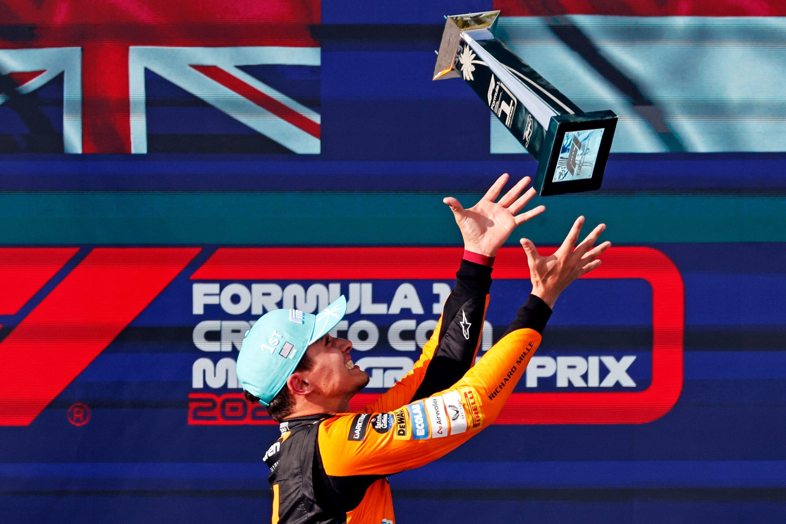 Formula 1, F1, Miami Grand Prix, Miami Uluslararası Otodromu, Hard Rock Stadyumu, Stephen Ross, Tom Garfinkel, Stefano Domenicali, Yarış Uzatması, Ekonomik Etki, Motor Sporları, Red Bull, Max Verstappen, Lando Norris, Biletler, Takvim, ABD, Amerika Birleşik Devletleri, Seyirci, Katılım, Promoter of the Year, Organizasyon, Yatırım, Formula 1 Miami Grand Prix, 2041