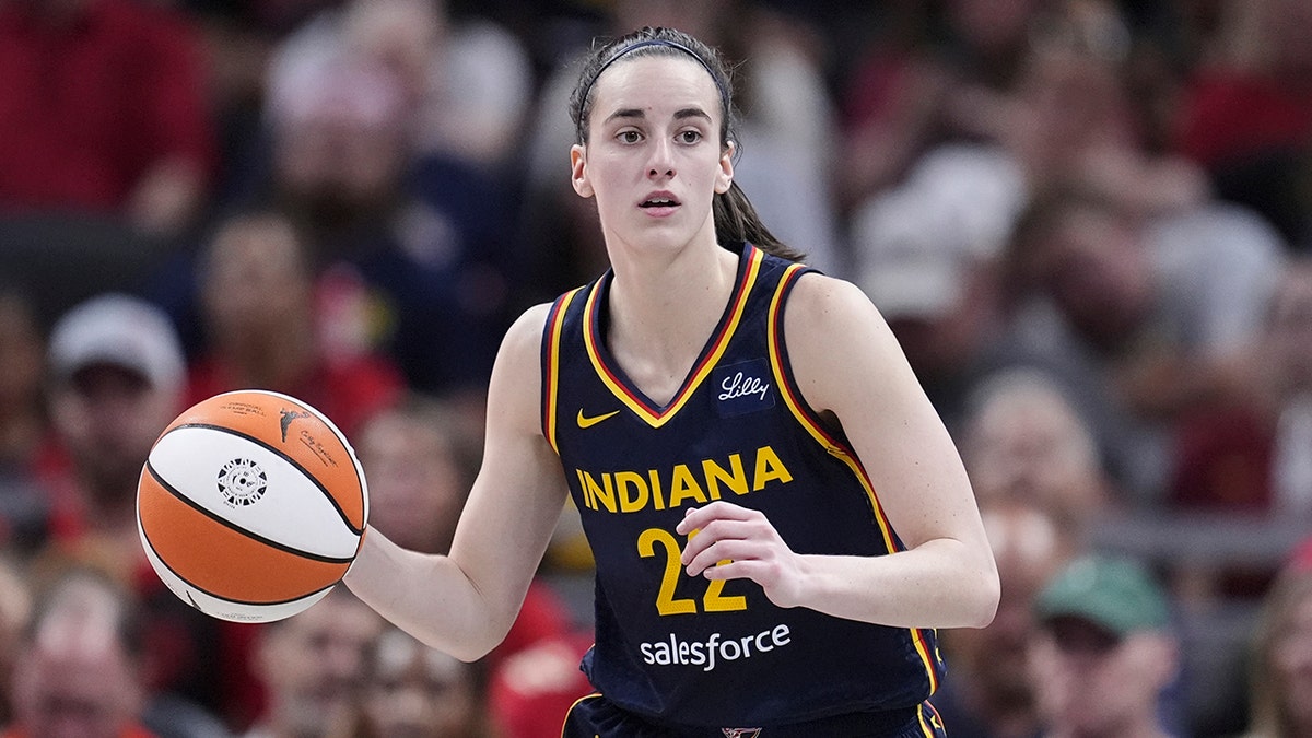 Here's a set of meta keywords targeting both English and potential Turkish searchers, considering the article's content:

Caitlin Clark, Indiana Fever, WNBA, WNBA playoffs, kadın basketbolu, basketbol, kadın sporları, spor haberleri, spor, leg injury, sakatlık, viewership, izlenme oranları, televizyon, TV ratings, reytingler, popularity, popülerlik, rekor, record, all-star, All-Star, Minnesota Lynx, Washington Mystics, Connecticut Sun, Las Vegas Aces, New York Liberty, basketbol ligi, basketbolcu, sporcu, spor haber