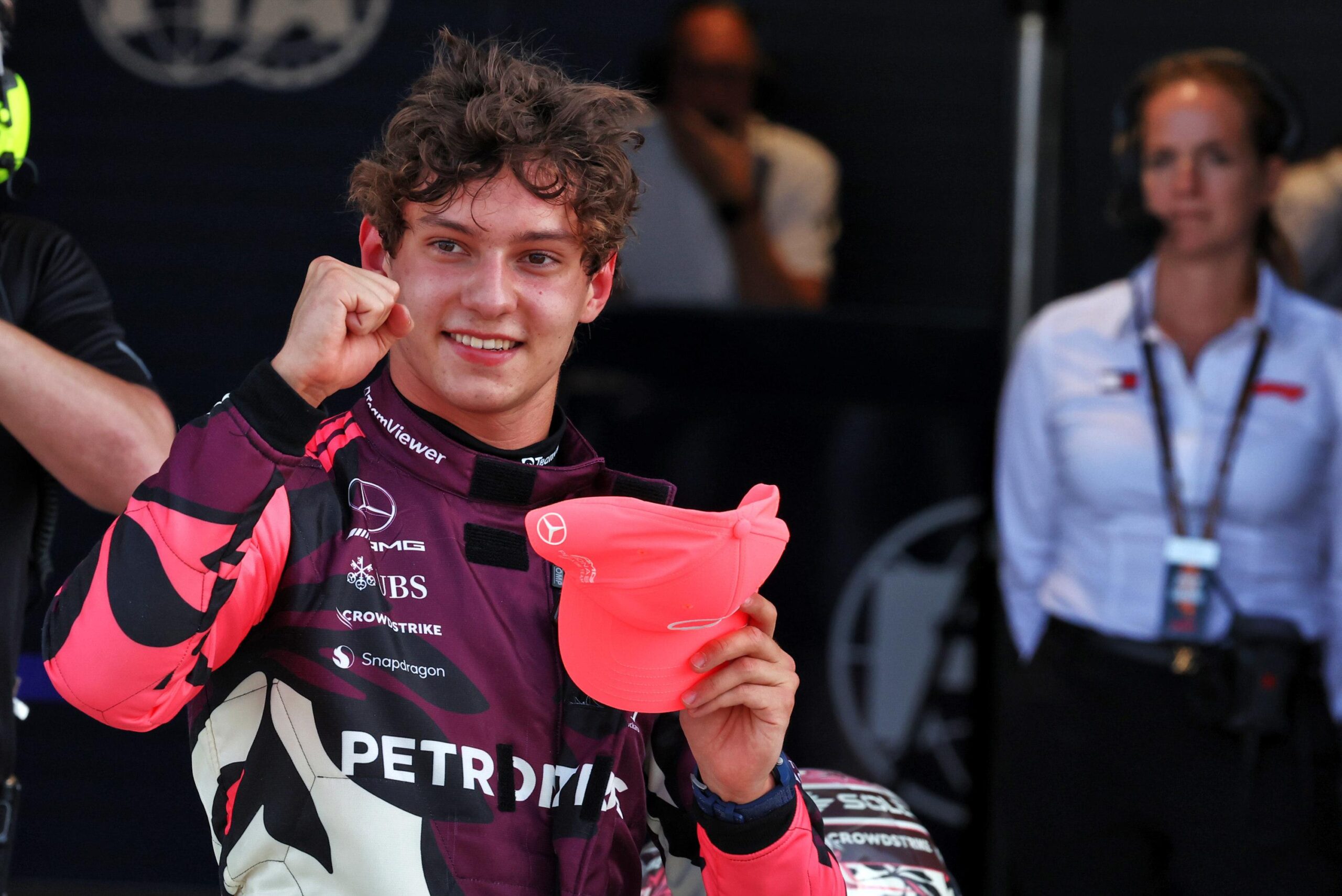 Andrea Kimi Antonelli, Formula 1, Miami Grand Prix, Sprint yarışı, Pole pozisyonu, Mercedes, Oscar Piastri, Lando Norris, Max Verstappen, Charles Leclerc, Lewis Hamilton, Isack Hadjar, Fernando Alonso, Yarış sonucu, F1 haberleri, Motorsport, Otomobil yarışı
