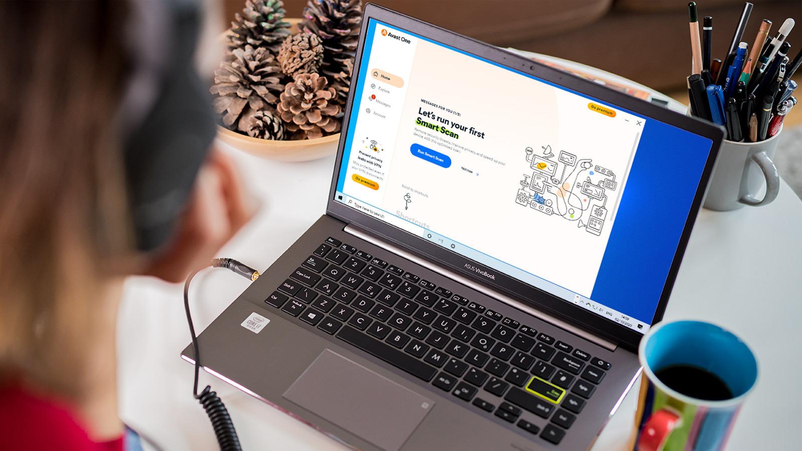 Antivirüs yazılımı, Windows Defender, Microsoft Defender, Güvenlik, Kötü amaçlı yazılım, Malwarebytes, Norton, McAfee, Virüs taraması, Bilgisayar güvenliği, Siber güvenlik, İnternet güvenliği, Şifre yöneticisi, VPN, İki faktörlü kimlik doğrulama, Veri yedekleme, PCWorld, Teknoloji tavsiyesi, Jared Newman
