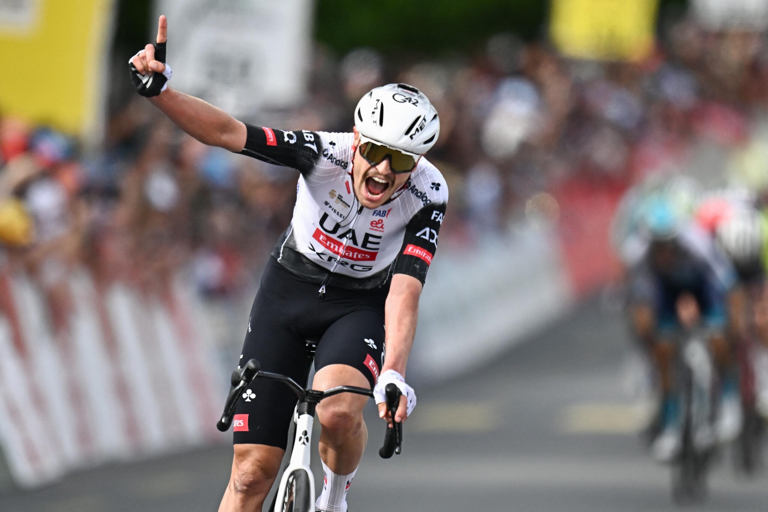 Jay Vine, Tour de Romandie, Alex Baudin, Lenny Martinez, Remco Evenepoel, bisiklet yarışı, İsviçre, Cossonay, Sion, Thyon 2000, etap yarışı, UAE Takımı, Soudal Takımı, dağ etabı, bisiklet, spor
