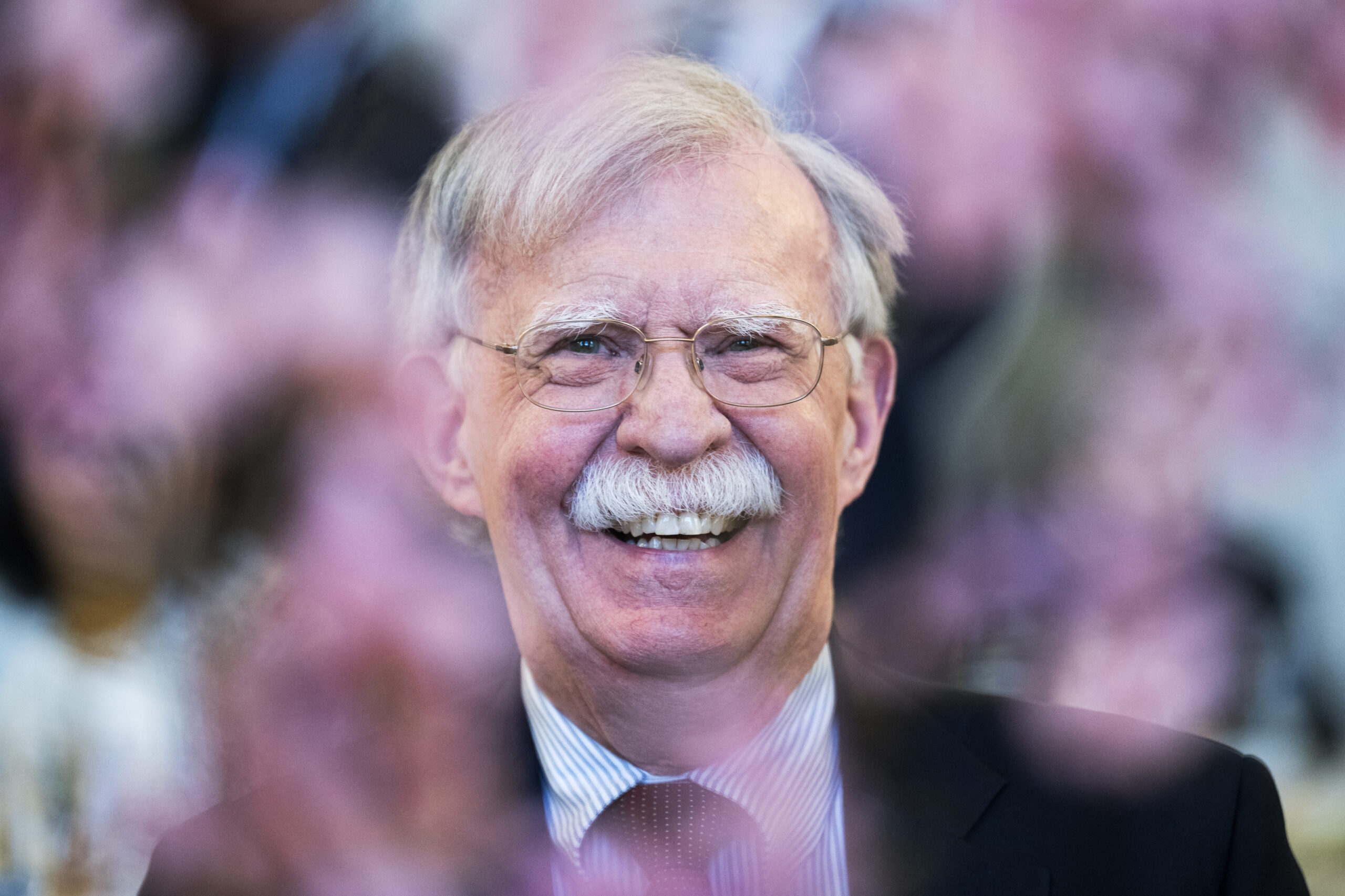 John Bolton, Donald Trump, Joe Biden, siyaset, faşizm, otoriterlik, ABD, başkanlık, seçim, iç politika, dış politika, anayasa, yargı, ifade özgürlüğü, cumhuriyet, risk, kurumlar, Chris Krebs, Miles Taylor, Smoot-Hawley tarifeleri, Ronald Reagan, George H.W. Bush, George W. Bush, Cumhuriyet Partisi
