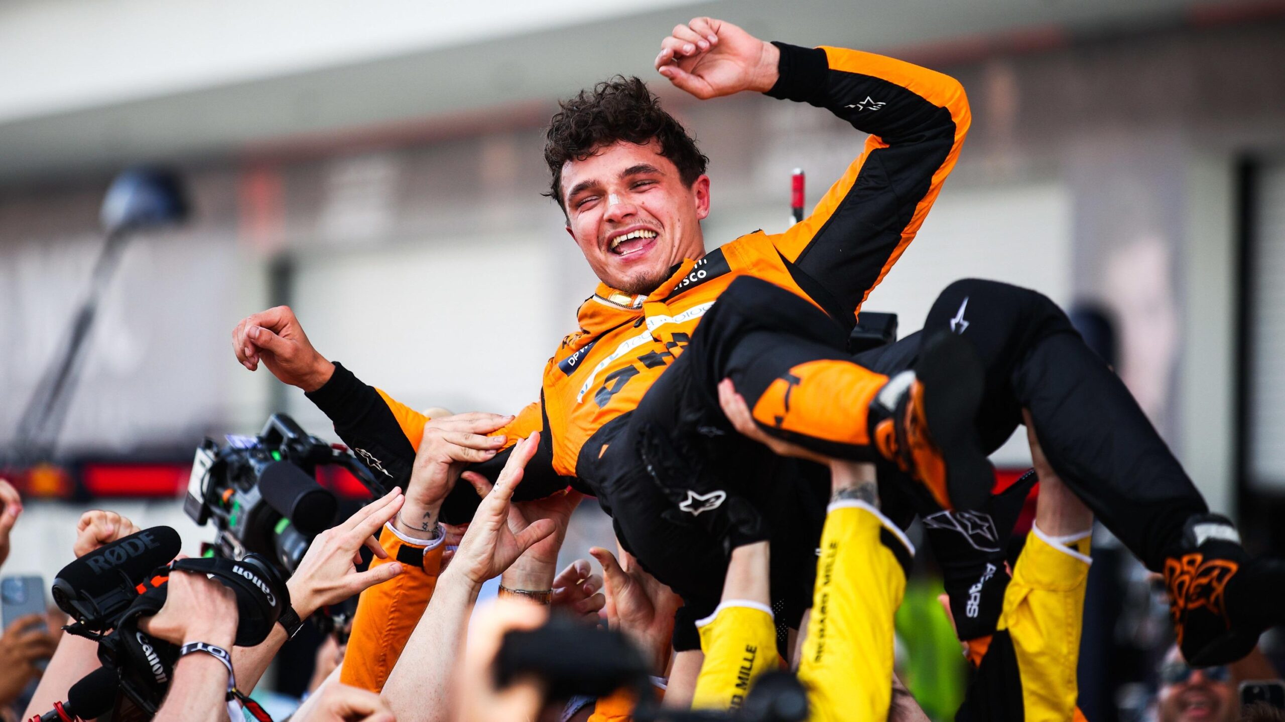 Formula 1, F1, Miami Grand Prix, Lando Norris, McLaren, Max Verstappen, Red Bull, Oscar Piastri, Lewis Hamilton, Ferrari, George Russell, Mercedes, Charles Leclerc, Yarış, Motor Sporları, Şampiyona, Pilotlar, Takımlar, Lastik Yönetimi, Yarış Stratejisi, Fransız Pilotlar, Pierre Gasly, Esteban Ocon, Isack Hadjar, Yarış Sonuçları, Sezon Değerlendirmesi, Hard Rock Stadyumu, Formula 1 Haberleri, Spor Haberleri, Formula 1 Yarış Takvimi, Formula 1 Yarış Analizi, Formula 1 Tahminleri
