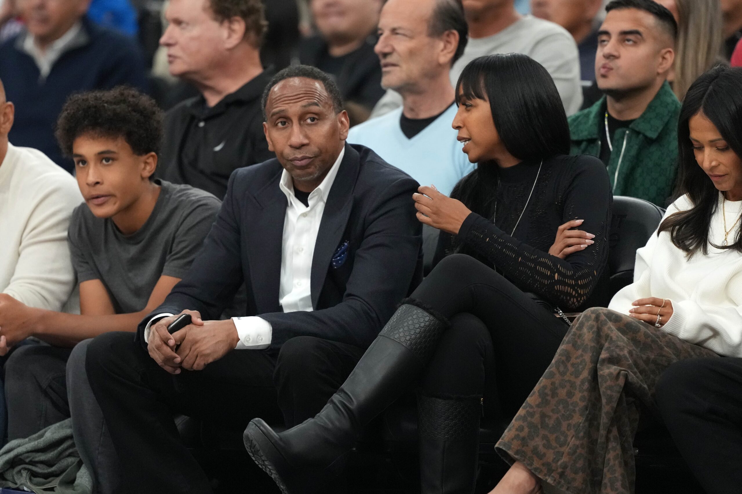 Stephan A. Smith, Donald Trump, 2028 başkanlık seçimi, ESPN, Democrat Party, CNN, Jake Tapper, Siyaset, Amerikan siyaseti, Muhafazakarlık, Liberalizm, Transgender, Sınır güvenliği, Seçim, Haberler, Stephen A. Smith başkanlık, Trump Smith, Stephen A. Smith Trump, Stephen A. Smith adaylık,
