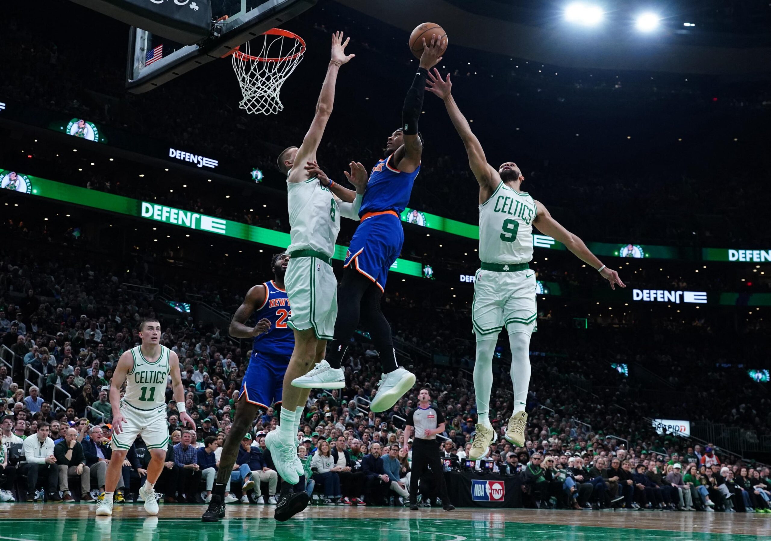 NBA, basketbol, Knicks, Celtics, Nuggets, Thunder, Jalen Brunson, OG Anunoby, Jayson Tatum, Nikola Jokic, Aaron Gordon, Shai Gilgeous-Alexander, play-off, maç özeti, skor, şampiyon, New York, Boston, Denver, Oklahoma City, TD Garden, maç sonucu, uzatma, galibiyet, mağlubiyet
