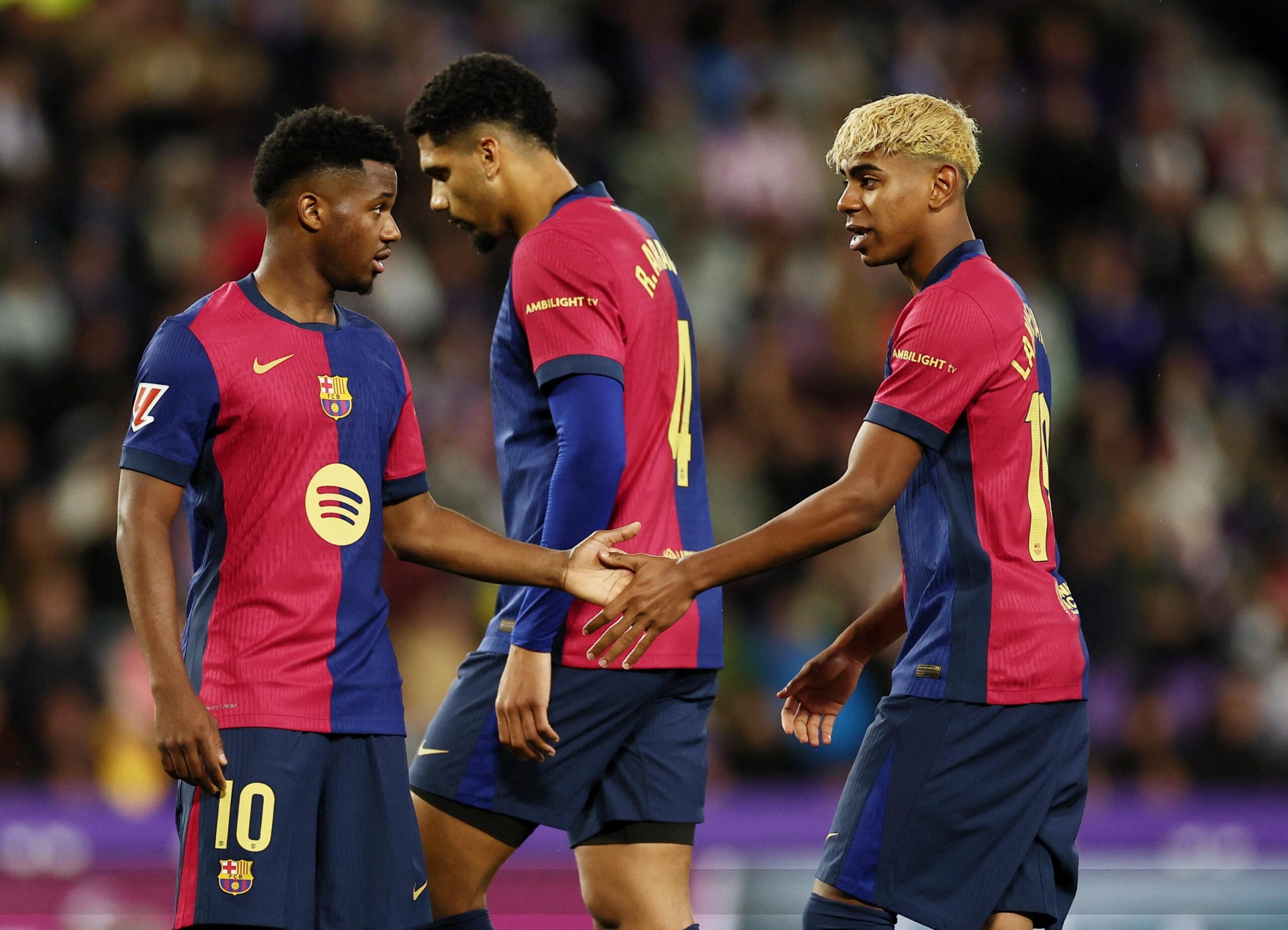 FC Barcelone, Hansi Flick, Inter Milan, Real Madrid, Şampiyonlar Ligi, La Liga, Lamine Yamal, Robert Lewandowski, quadruplé, futbol, Avrupa futbolu, maç, yarı final, final, şampiyonluk, kupa, transfer, sakatlık, oyuncu, strateji, taktik, San Siro, Giuseppe Meazza, taraftar, Messi, Neymar, Suarez, Alman, İspanyol, İtalyan, futbolcu
