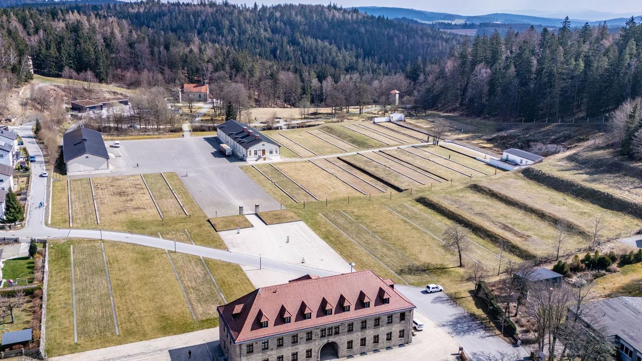 BayernHistory, Nazi Dönemi, Anıt Yerleri, Uygulama, Tarih, Bavyera, Holokost, Nazi Almanyası, Bellek, Eğitim, Gençlik, Sanal Gerçeklik, Müze, Gönüllüler, BerlinHistory, Alman Vakfı, Landsberg am Lech, Wolfgang Hauck, Edith Raim, Landshut şehri
