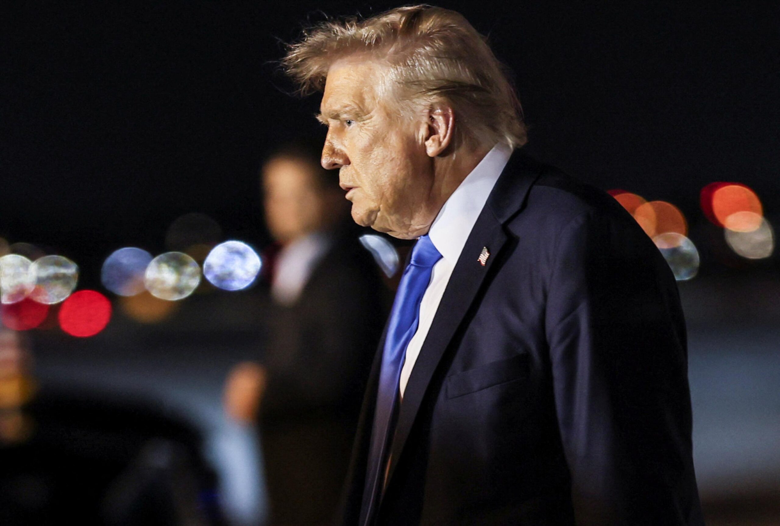 Donald Trump, ABD Bütçesi, Kongre, ABD Ekonomisi, Güvenlik Harcamaları, ABD Siyaseti, Cumhuriyetçiler, Başkanlık Kararnameleri, Federal Devlet, Bütçe Kesintileri
