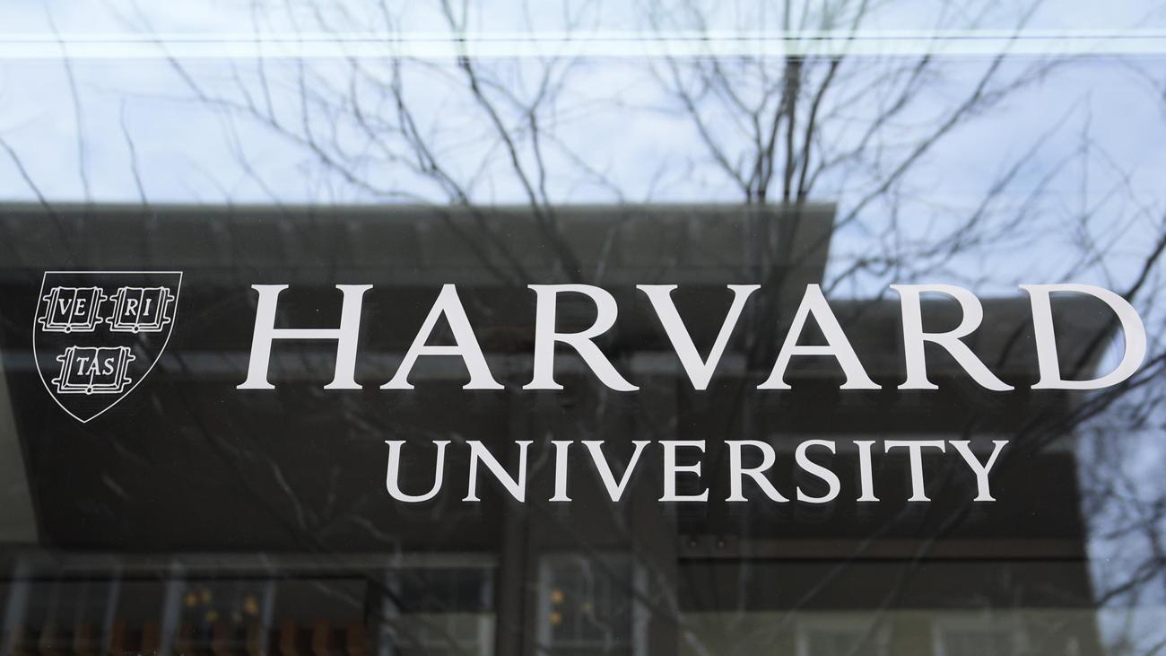 Harvard, ABD Eğitim Bakanlığı, mali yardımlar, Donald Trump, üniversite, antisemitizm, ırkçılık, vergi muafiyeti, eğitim, yükseköğretim, öğrenci vizeleri, çeşitlilik, göçmenlik bürosu, ideoloji, marxist, sol radikal, dava, protesto, üniversite başkanları, araştırma fonları, Linda McMahon, Alan Garber
