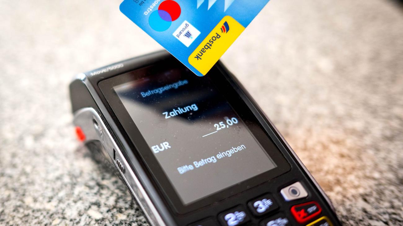 kartla ödeme, nakit ödeme, perakende satış, ciro, ödeme alışkanlıkları, EHI araştırması, Almanya, işlem sayısı, mobil ödeme, Girocard, Apple Pay, Google Pay, nakit çekme, tüketici davranışları, ödeme trendleri
