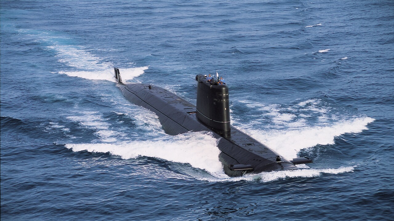 Türkiye, nükleer denizaltı, Türk Deniz Kuvvetleri, Admiral Ercüment Tatlıoğlu, MİLDEN projesi, Gölcük Tersanesi, Reis sınıfı denizaltı, denizaltı üretimi, savunma sanayi, caydırıcılık, ihracat, donanma, denizcilik, Warships International Fleet Review
