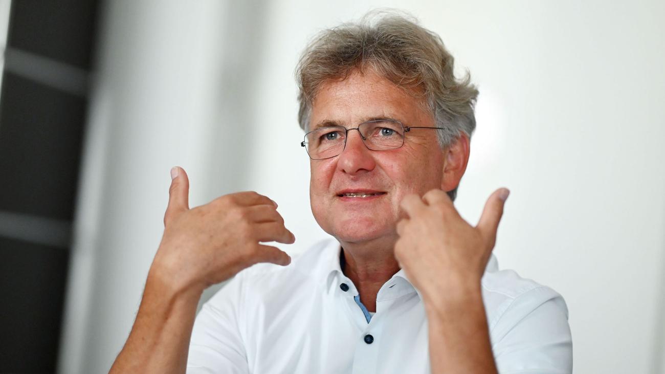 Belediyeler, Mali Kriz, Oberbürgermeister, Bürgermeister, #HandlungsfähigWerden, Städtetag, Destek Talebi, Land, Bund, Frank Mentrup, SPD, Sondervermögen, Thomas Strobl, CDU, Baden-Baden, Mali Durum, Gewerbesteuer, Sosyal Sektör, Borç, Bütçe Açığı, Belediyelerin Finansal Durumu, Yerel Yönetimler, Kriz Yönetimi
