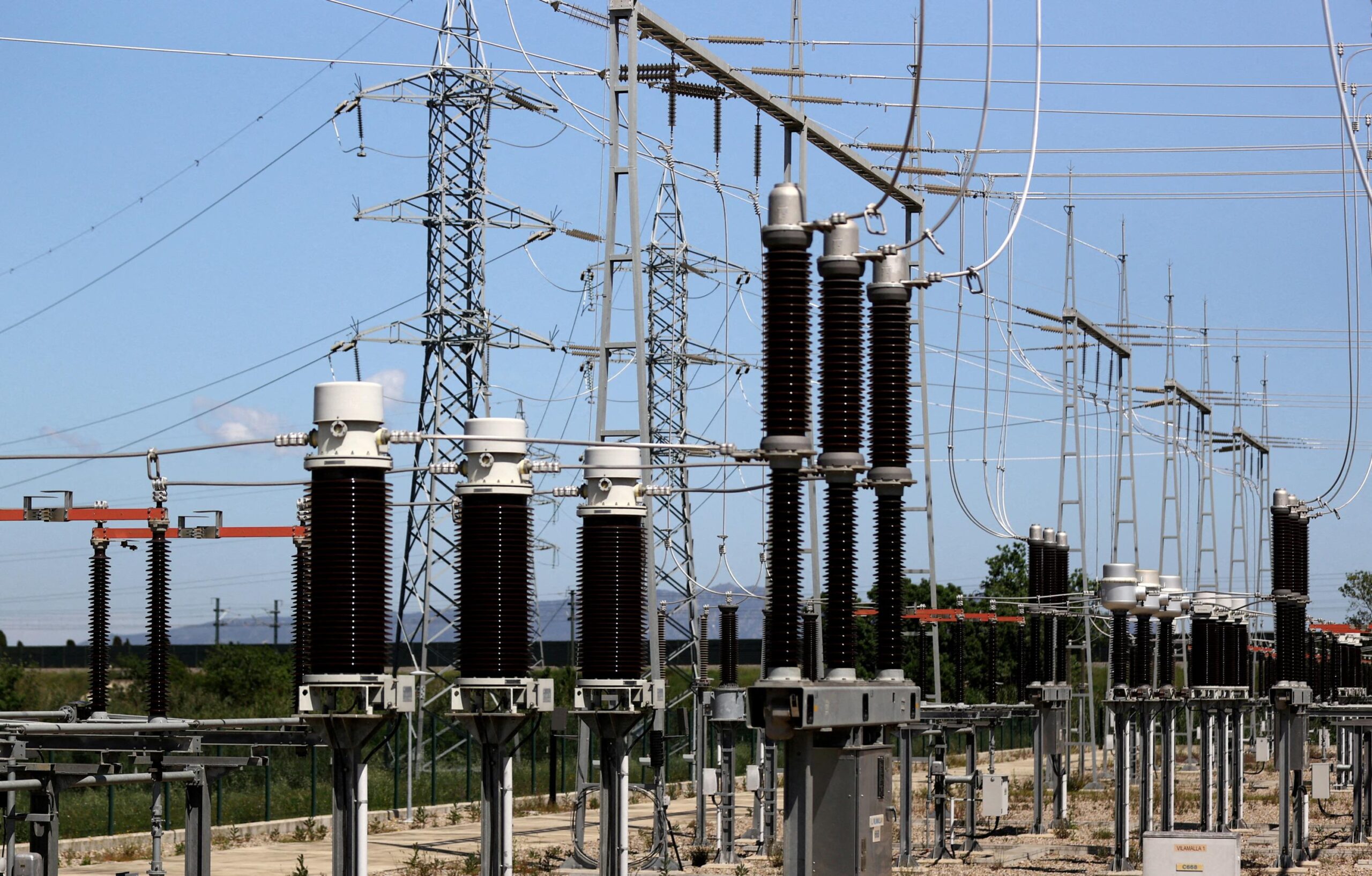 İspanya, Portekiz, elektrik kesintisi, enerji krizi, elektrik şebekesi, siber saldırı, güneş enerjisi, REE, Sara Aagesen, Maria da Graça Carvalho, enerji bakanları, elektrik tüketimi, İber Yarımadası, elektrik arızası, enerji politikası
