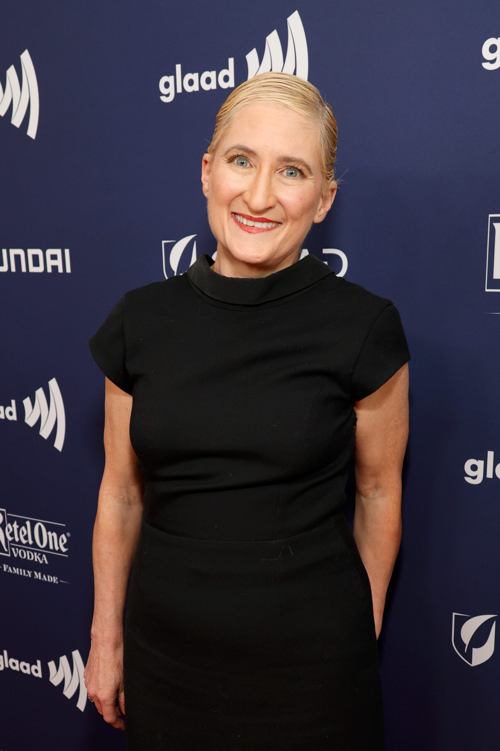 Jill Sobule, ölüm, şarkıcı/şarkı yazarı, I Kissed A Girl, Supermodel, Clueless soundtrack, ev yangını, Woodbury Polis Departmanı, anma, haraç, müzik, kariyer, otobiyografik müzikal, Nostalgia Kills, cenaze, menajer, Minnesota