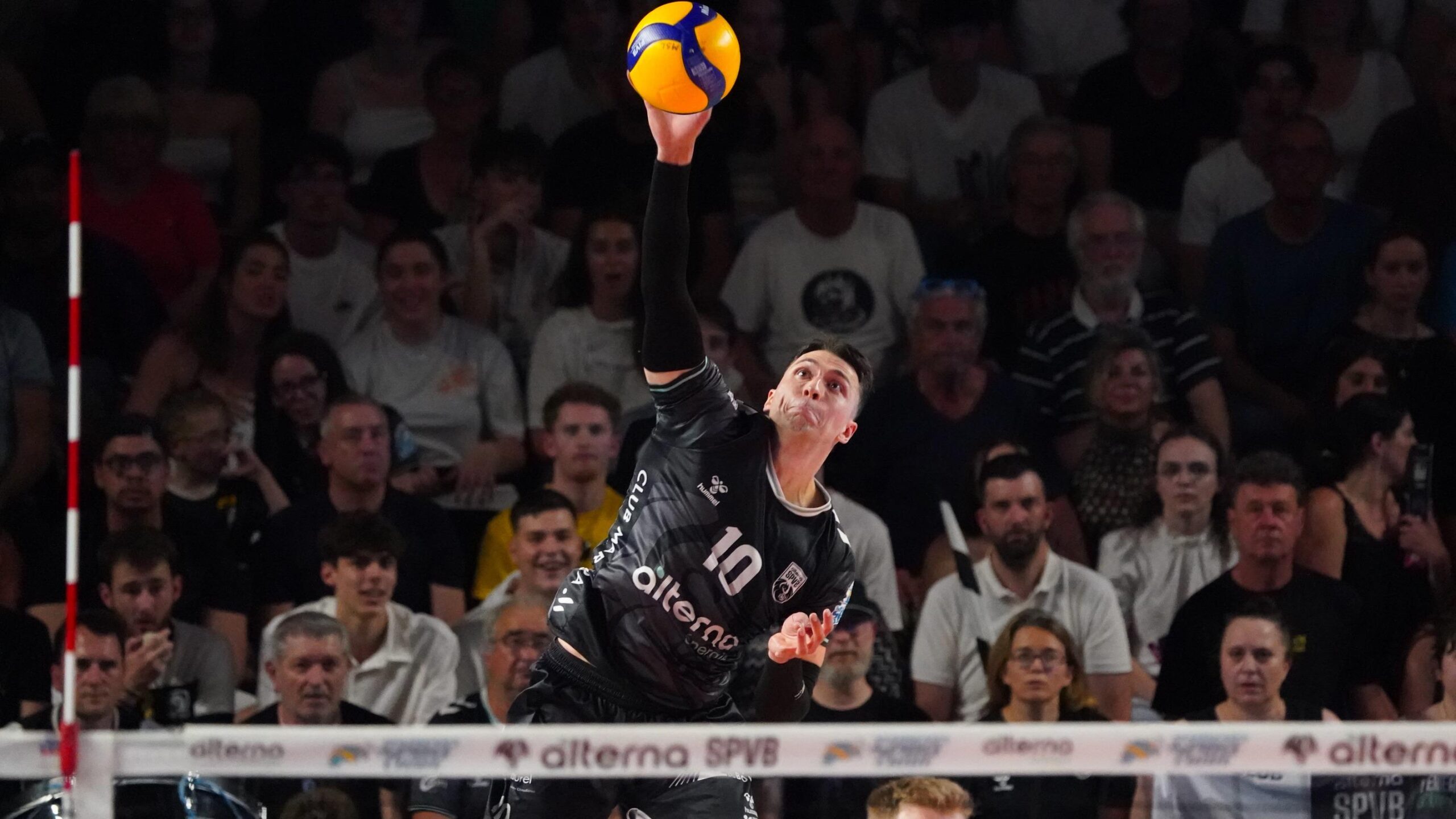 Voleybol, Fransa Şampiyonası, Poitiers, Chaumont, Montpellier, Tours, Final, Play-off, Nik Mujanovic, Ryan Sclater, Voleybol Haberleri, Voleybol Maçları, Fransa Voleybol Ligi, Spor Haberleri, Voleybol Sonuçları
