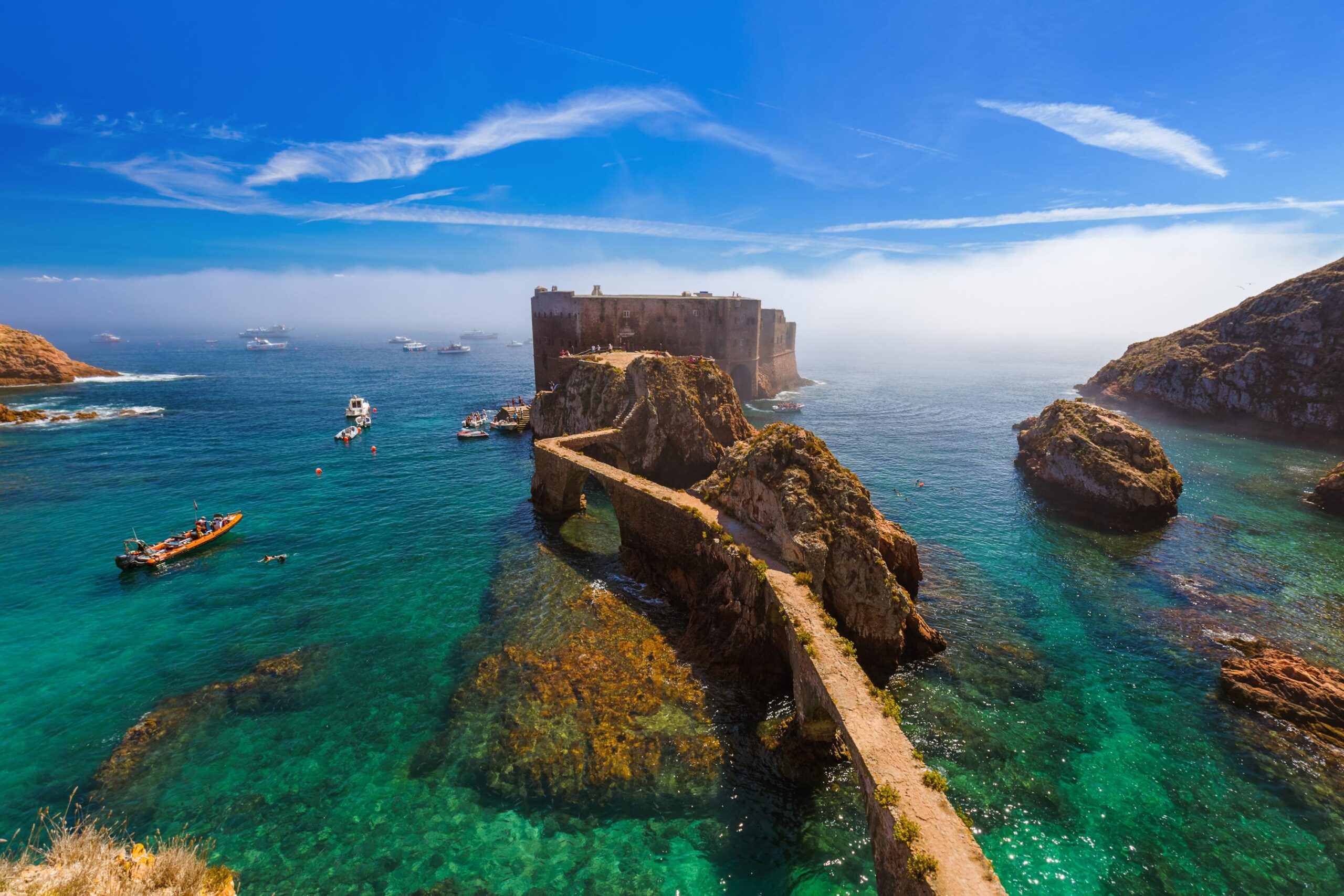 Portekiz, seyahat, kamp, Lizbon, Porto, Algarve, Douro Vadisi, plajlar, kültür, gastronomi, tatil, Figaro Voyage Services, Leiria, Batalha Manastırı, Nazaré, Angeiras, Costa de Caparica, Vagueira, Aveiro, kamp alanları, Portekiz kamp alanları, kamp tatili, deniz tatili, kültür turu, aile tatili, arkadaş tatili, uygun fiyatlı tatil, doğa tatili
