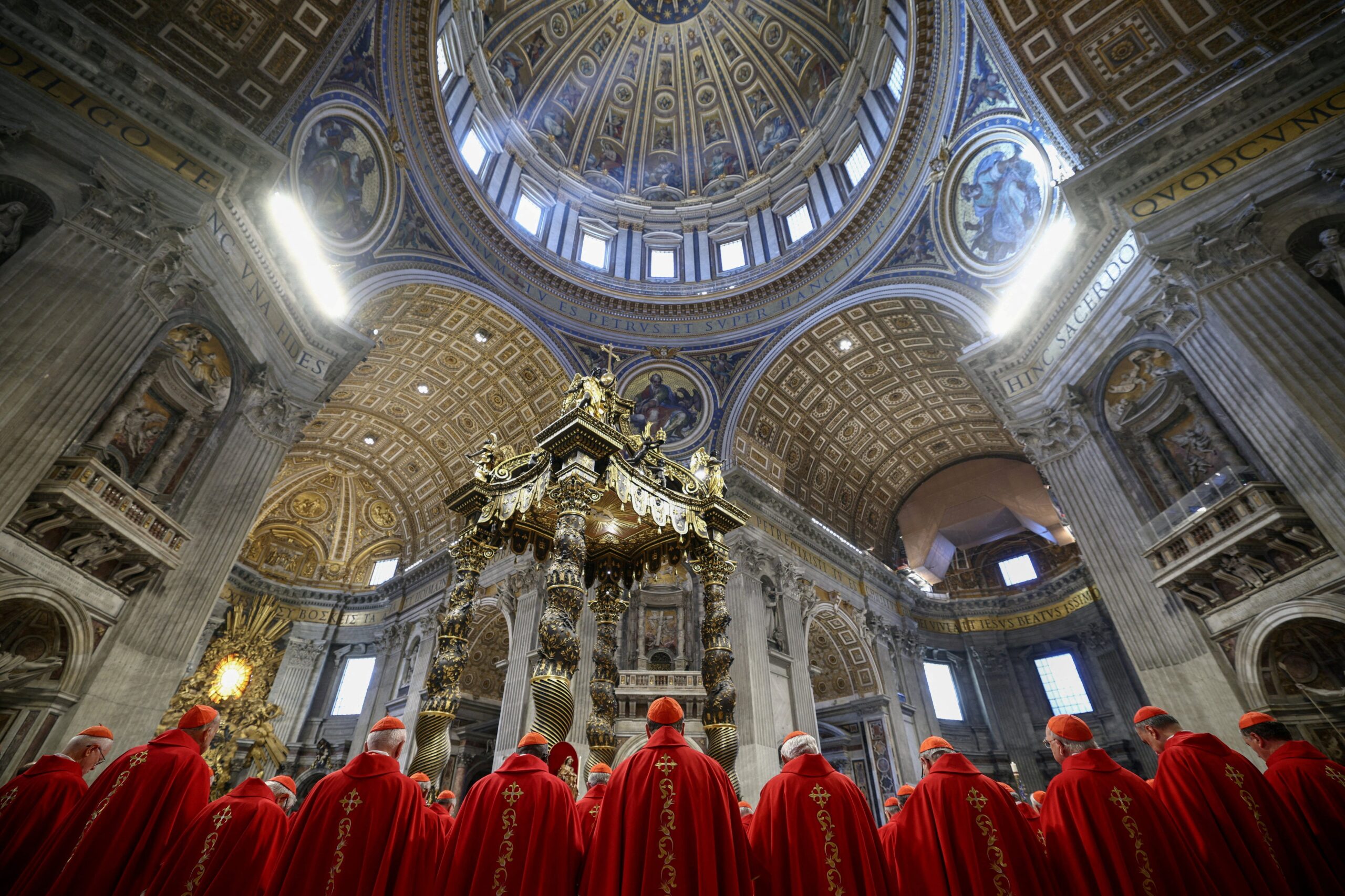 Papa seçimi, Papalık seçimleri, Kardinaller Kurulu, Vatikan, Papa Francis, Katolik Kilisesi, dini ritüeller, dini gelenekler, yeni papa, Papalık seçim süreci, Kilise liderleri, dünya dini, Luis Antonio Tagle, Peter Turkson, Fridolin Ambongo, İtalyan papalar, Kardinal seçimleri, Papalık adayları, Küresel Katolikler, Dini demografi, dini nüfus, Dini çeşitlilik, Dini reform
