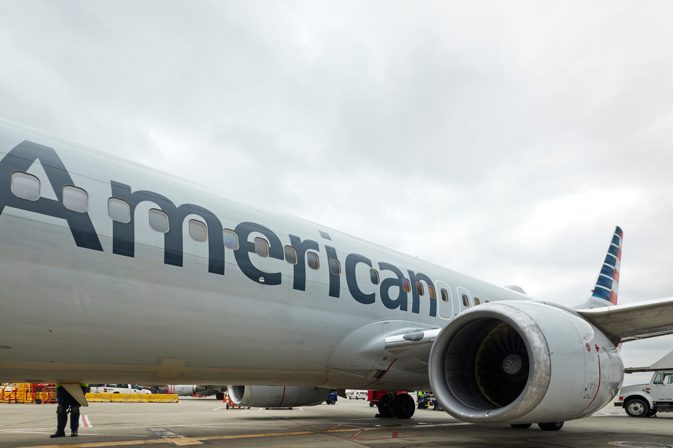 American Airlines, cinsel saldırı, uçak, dava, Barbara Morgan, Cherian Abraham, ihmal, sorumluluk, FBI, cinsel taciz, uçuş, yolcu, güvenlik, ihbar hattı, suç