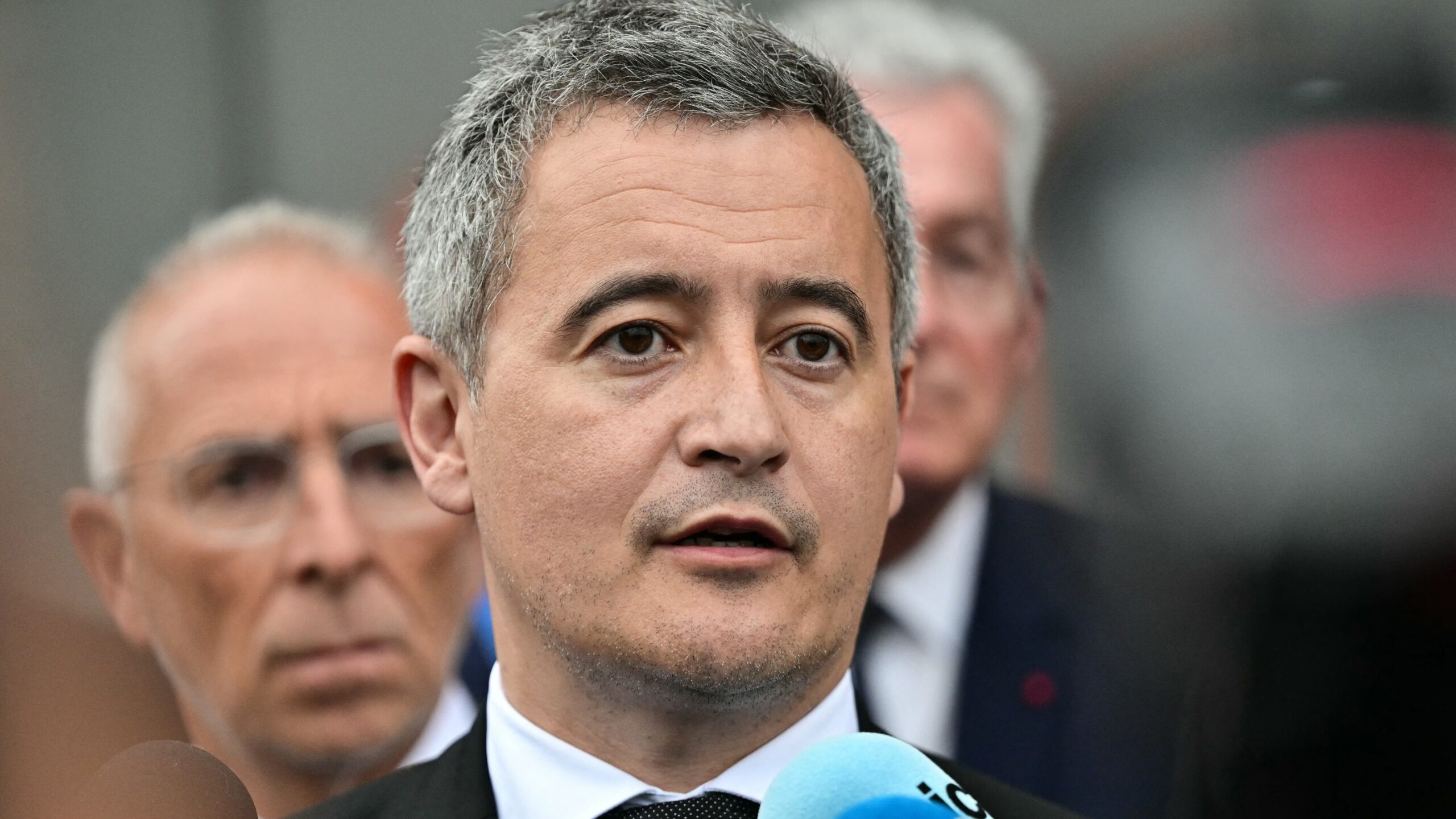 Fransa, hapishane saldırıları, cezaevi görevlileri, organize suç, terörle mücadele, soruşturma, DDPF, DZ Mafia, tutuklamalar, adli süreç, Agen, Enap, kundaklama, molotof kokteyli, kalaşnikof, Villefontaine, Saint-Quentin-Fallavier, Gérald Darmanin, uyuşturucu kaçakçılığı, yasa.
