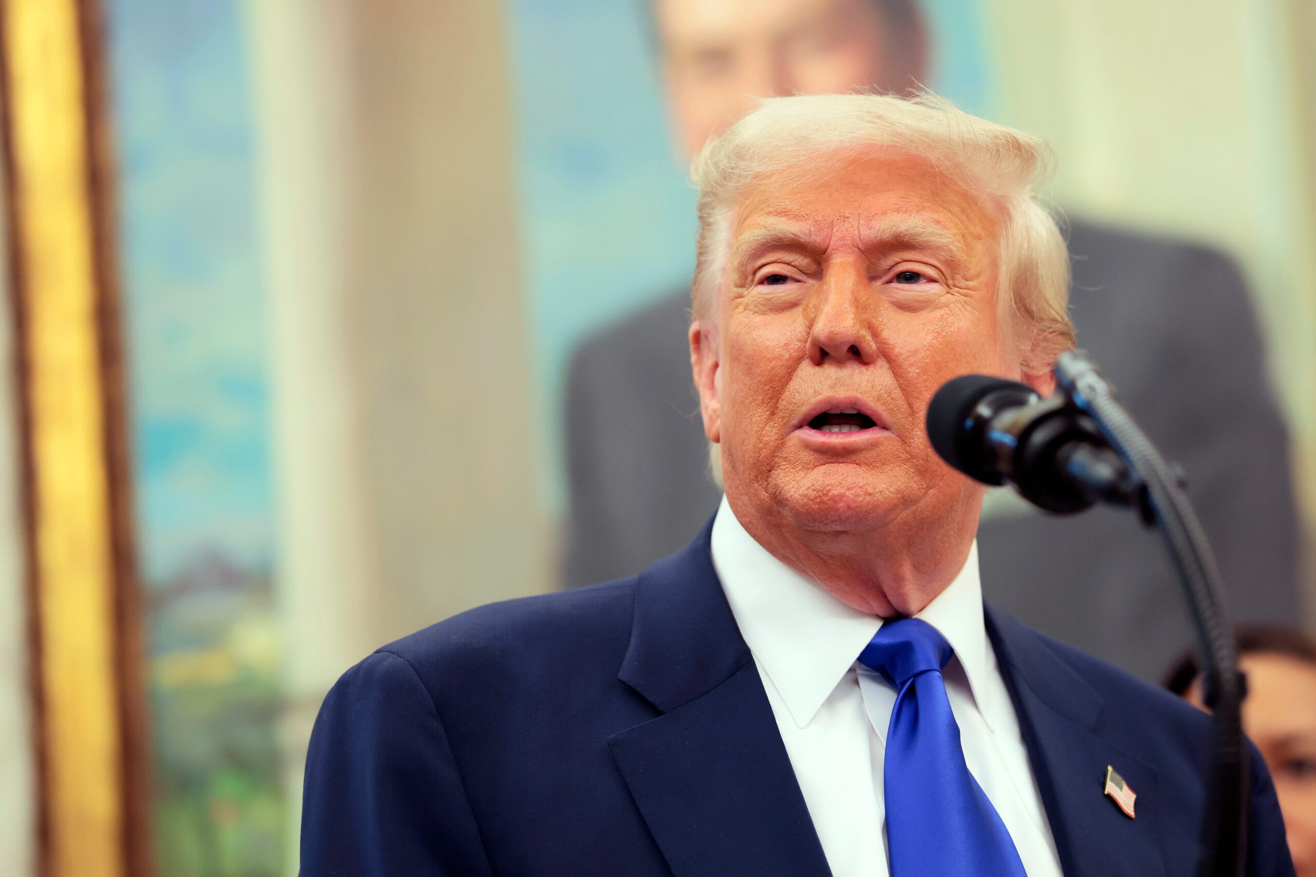 Donald Trump, Papa, Yapay Zeka, Truth Social, Melania Trump, JD Vance, Bill Kristol, Katolikler, Vatikan, Papalık Seçimi, Haberler, Politika, ABD, Başkanlık, Sosyal Medya, Yanlış Bilgi, Dezenformasyon

