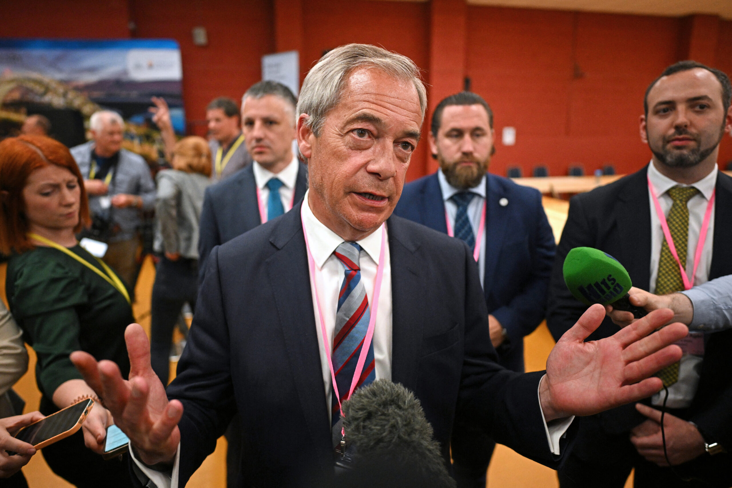 Reform UK, Nigel Farage, İngiltere, seçim, İşçi Partisi, Keir Starmer, Runcorn, Helsby, Sarah Pochin, Karen Shore, yerel seçimler, milletvekili, Avam Kamarası, Westminster, göçmenlik, Muhafazakarlar, Kemi Badenoch, ekonomik büyüme, kamu hizmetleri, Brexit, aşırı sağ, Liberal Demokratlar, Yeşiller, milletvekili sayısı, anketler, siyasi manzara, İşçi Partisi hükümeti, seçim sonuçları, İngiliz siyaseti, seçim analizi, politik partiler, politika, Birleşik Krallık
