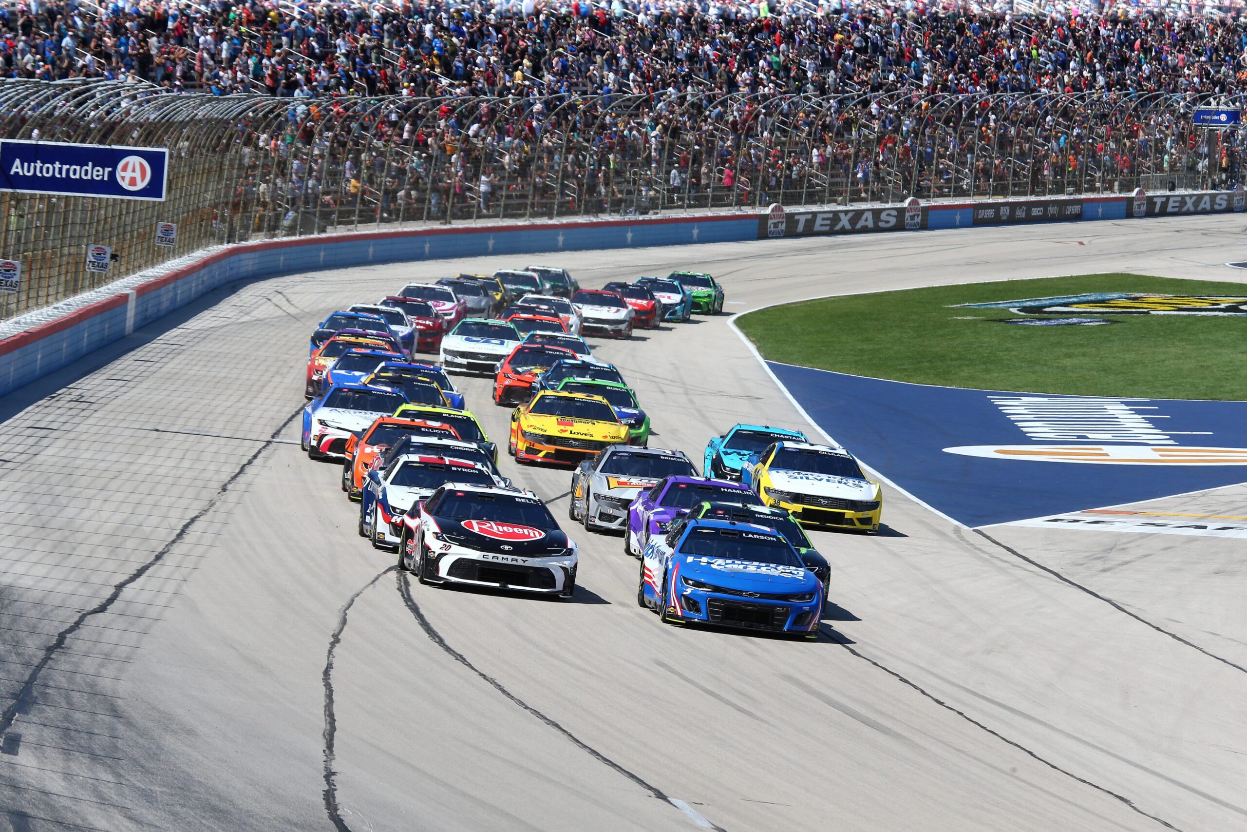 NASCAR, Teksas Motor Speedway, Würth 400, Yarış Önizlemesi, Kyle Larson, William Byron, Chase Elliott, Tyler Reddick, Hendrick Motorsports, 23XI Racing, Fort Worth, Canlı Yayın, Yarış Zamanı, FS1, Max, FoxSports, Fubo, NASCAR All-Star Race, Yarış Aşamaları, Otomobil Yarışı, Motor Sporları
