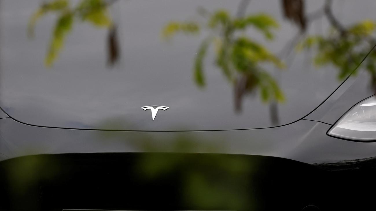 Tesla, satış düşüşü, Avrupa pazarı, Elon Musk, elektrikli araç, BYD, Model Y, Donald Trump, protestolar, vandalizm, kâr düşüşü, otomobil sektörü, İsveç, Hollanda, Portekiz, Danimarka, Fransa, Norveç

