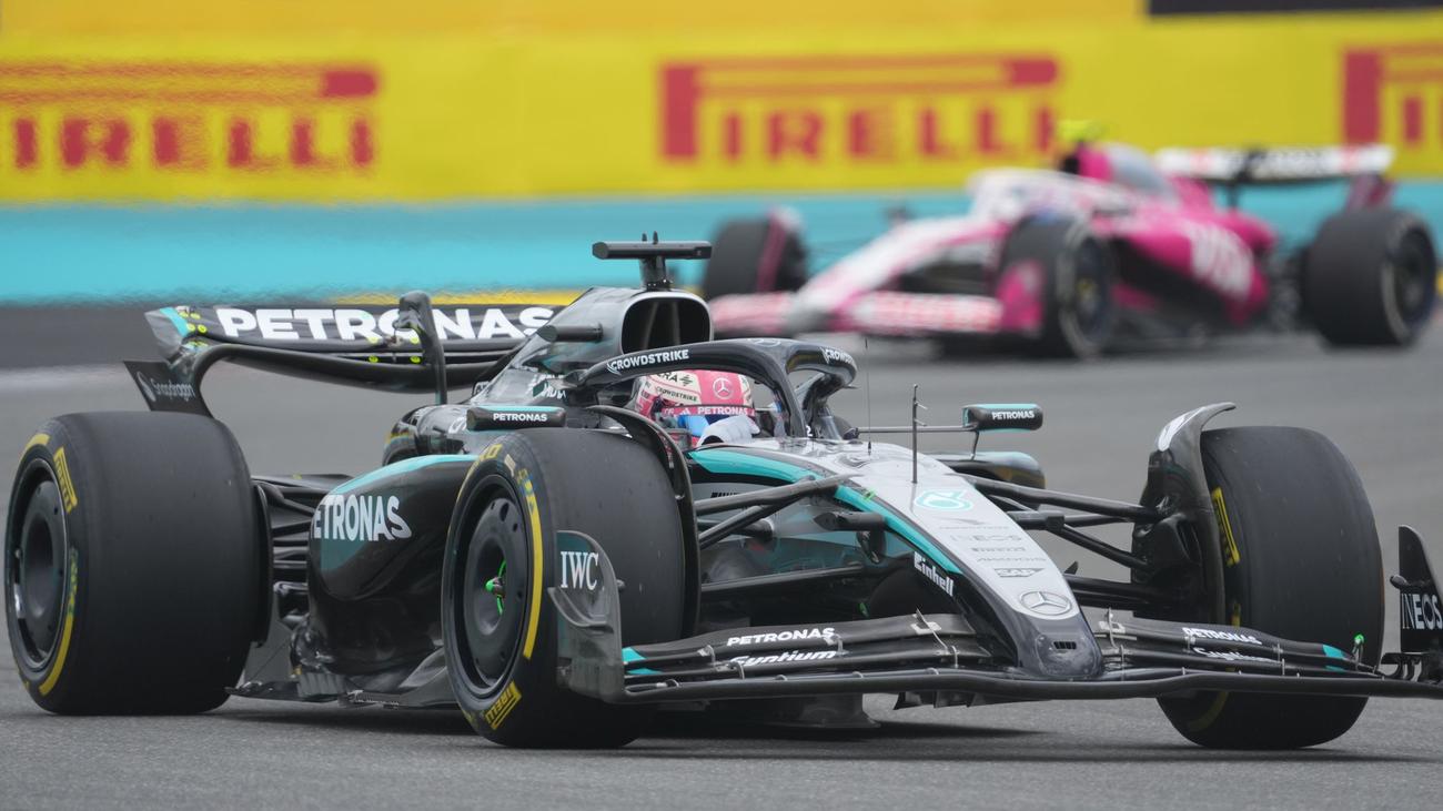 Kimi Antonelli, Miami Sprint Yarışı, Pole Pozisyonu, Formula 1, F1, Mercedes, Oscar Piastri, McLaren, Max Verstappen, Lewis Hamilton, Nico Hülkenberg, Toto Wolff, Yarış, Sprint, Motor Sporları, Rekor, Sürpriz, Genç Sürücü, Lily Verstappen, Kelly Piquet, Sebastian Vettel, İtalya, Miami International Autodrome
