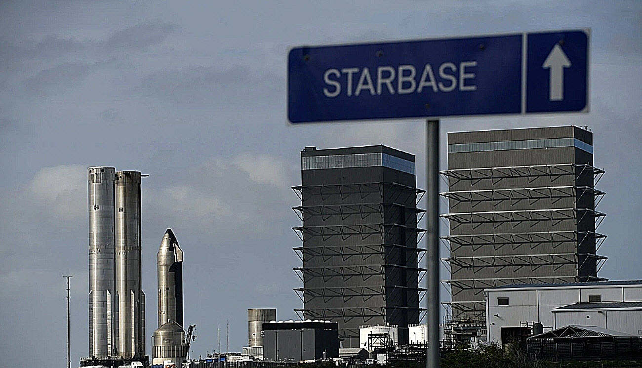 Here are some meta keywords in Turkish, designed to capture the key themes of the article:

Elon Musk, SpaceX, Starbase, Texas, Uzay, Roket, Güney Teksas, Seçimler, Şehirleşme, Boca Chica, Çevre, Protestolar, İnovasyon, Ekonomik Kalkınma, Belediye, Bobby Peden, Uzay Üssü, Yatırım, Multiplanetary, Tesla, X, Elon Musk İmparatorluğu
