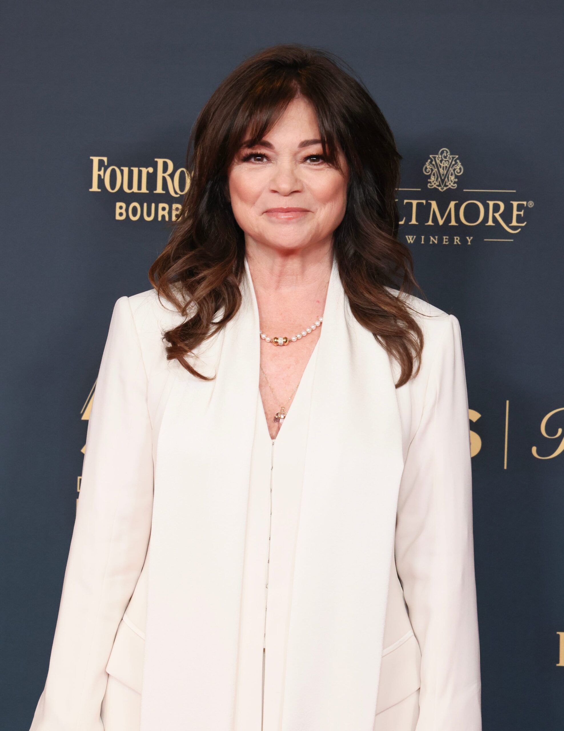 Valerie Bertinelli, bikini, soğuk suya dalma, vücut pozitifliği, yaşlanma, Drew Barrymore Show, Kids Baking Championship, Mike Goodnough, Instagram, sağlık, zindelik, 65 yaş, ünlü, dedikodu, yaşam tarzı, vücut imajı, öz sevgi, eski sevgili, ayrılık, iltihap, ruh hali, minnet, yolculuk
