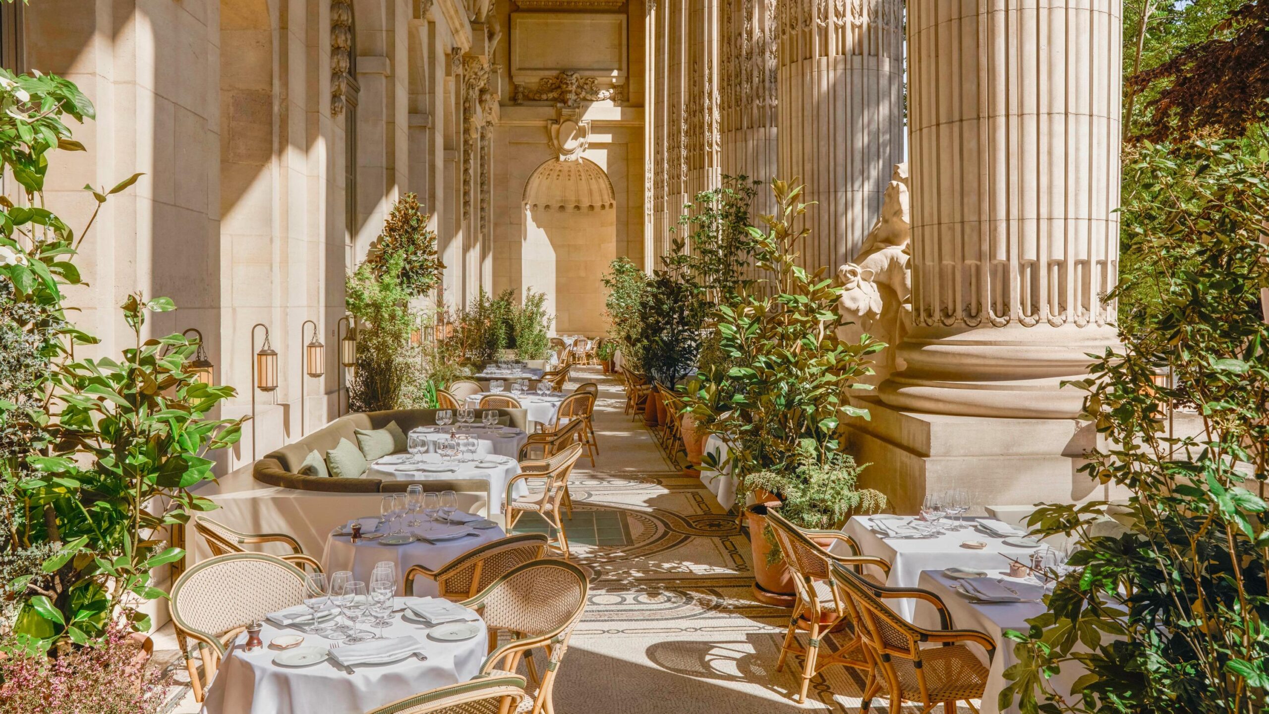 Grand Palais, Paris, restoran, kafe, Grand Café, Loulou Groupe, Gilles Malafosse, Claire Malafosse, Thierry Marx, SSP France, Réséda Café, açılış, yenileme, Olimpiyat Oyunları, turizm, yeme içme, gastronomi, etkinlikler, gösteri sanatları, mutfak, Fransız mutfağı, Aveyron, Le Flandrin, Loulou Paris, mekanlar, seyahat, ulaşım, Roissy, Orly, Gare de Lyon
