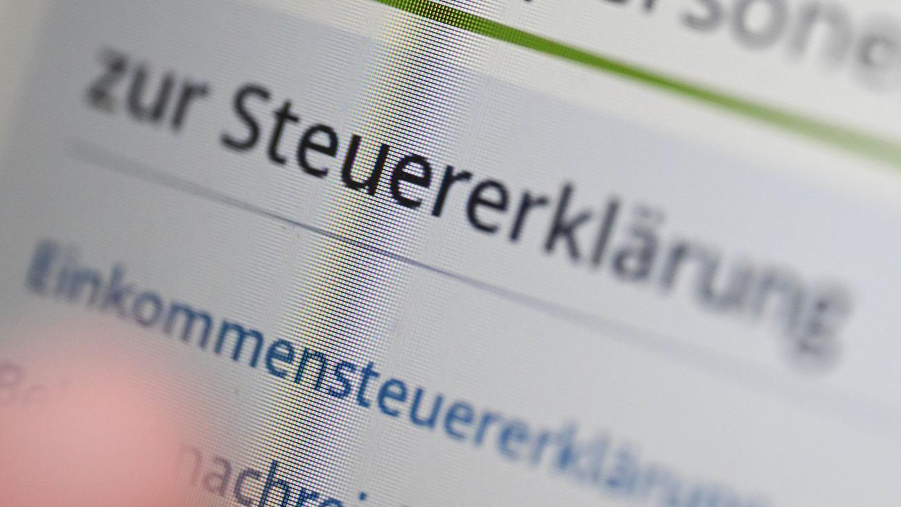 saarland, finans bakanlığı, sahte e-posta, dolandırıcılık, vergi, bundeszentralamt für steuern, bzst, uyarı, einkommensteuer, gelir vergisi, ödeme talebi, kimlik avı, phishing.
