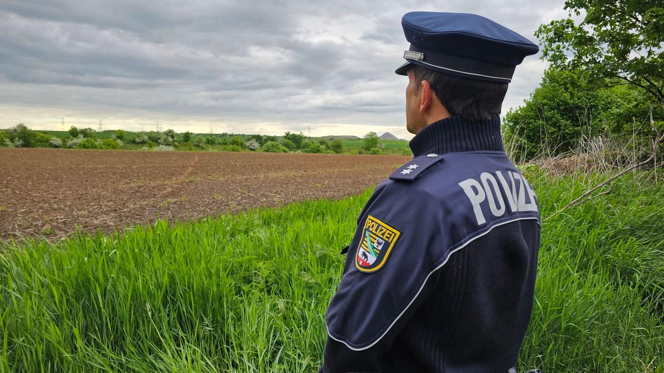 Benndorf, Mansfeld-Südharz, kayıp kadın, ceset bulundu, ölüm, polis soruşturması, arama operasyonu, Paskalya, köpek bulundu, yabancı müdahale yok, Halle polisi, kimlik tespiti, kayıp şahıs, adli tıp

