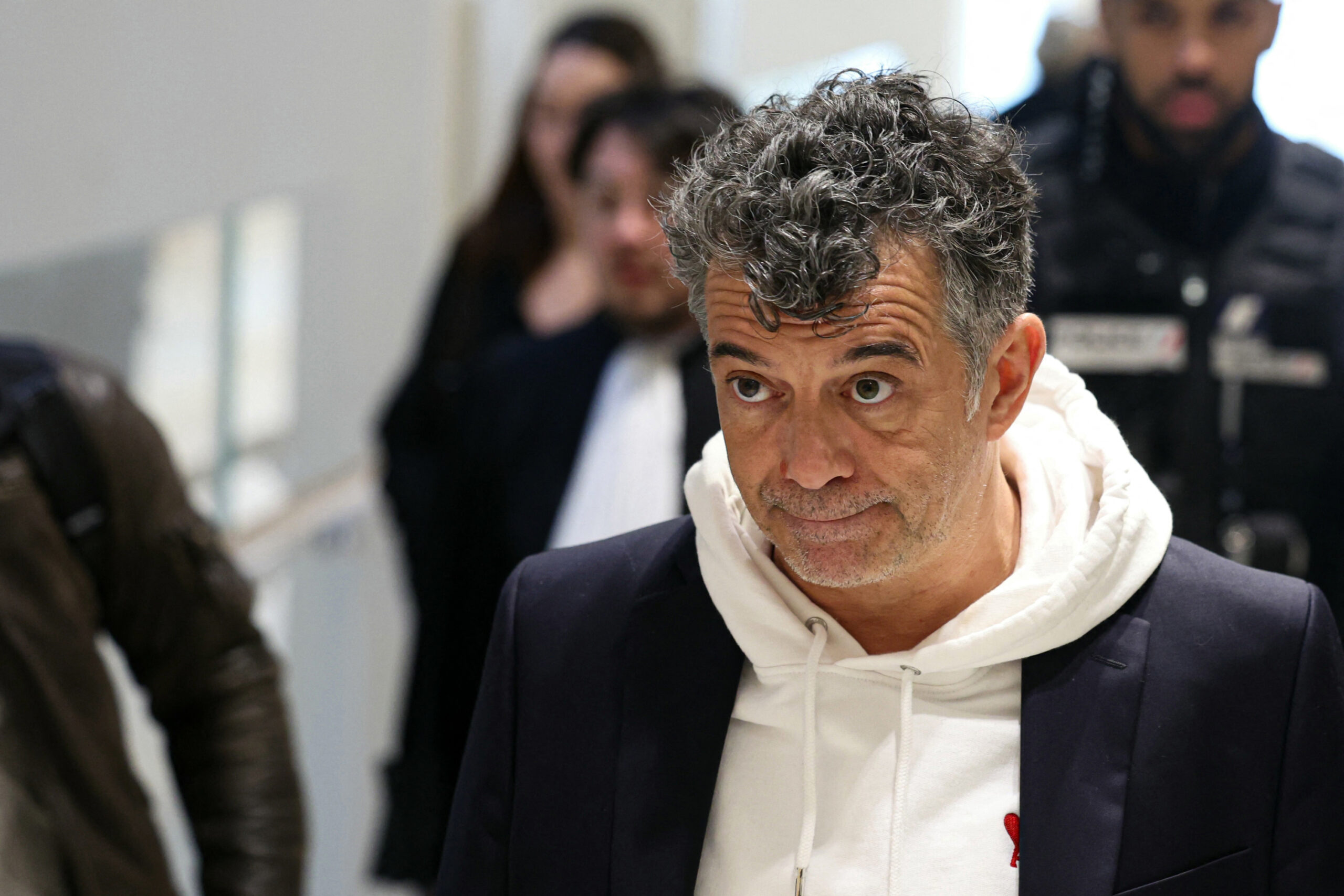 Stéphane Plaza, uyuşturucu, trafik, kokain, tutuklama, adli soruşturma, suç, Bougival, Yvelines, Parisien, Figaro, Julien Roelens, avukat, narkotik, polis, Seine-Saint-Denis, Fransa, haber, gündem
