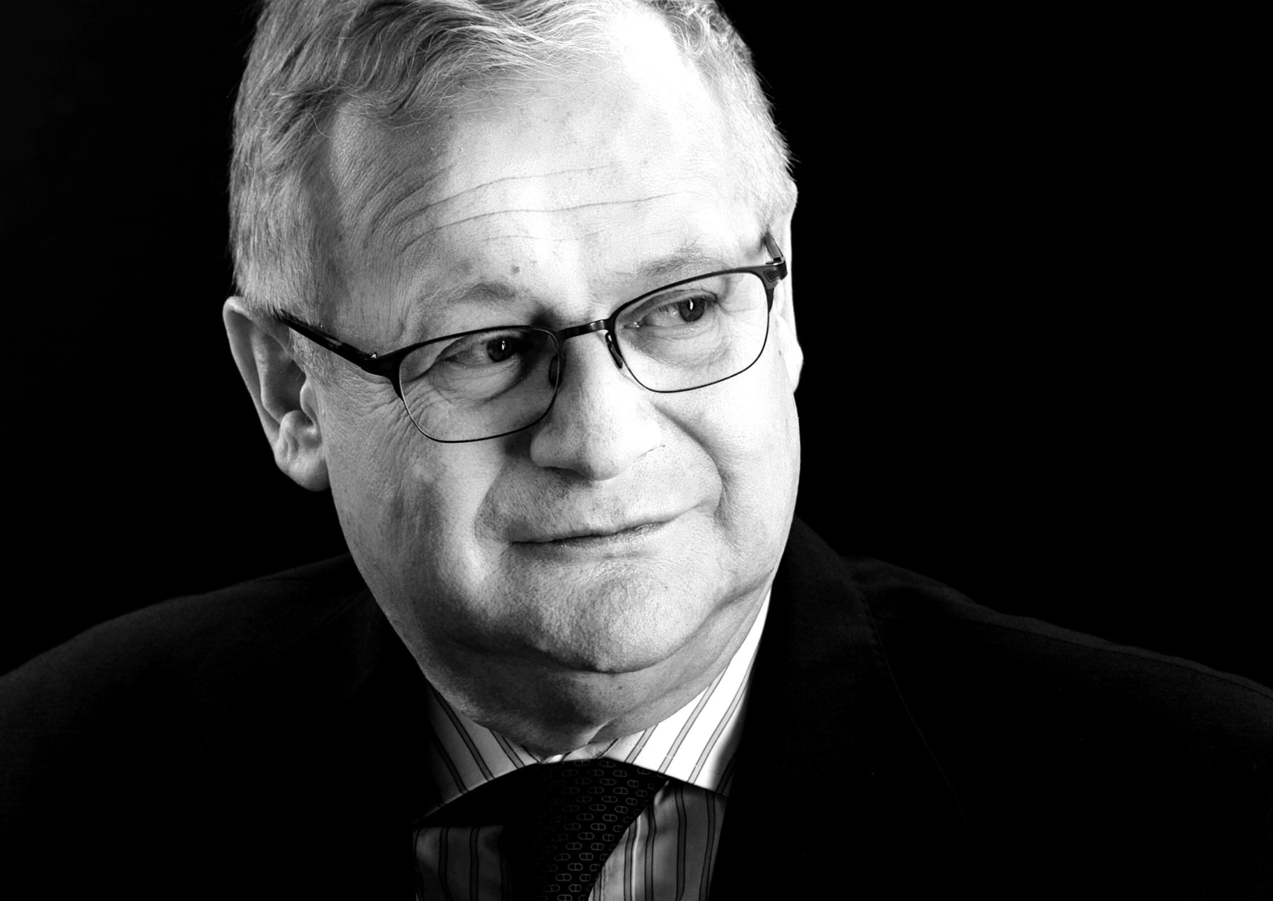 Finans, yatırım yönetimi, Comgest, Vincent Strauss, borsa, hisse senedi, portföy yönetimi, şirket kültürü, çalışan memnuniyeti, yatırım stratejisi,metaforlar, iş hayatı, kişisel gelişim, finans piyasaları, ekonomik analiz
