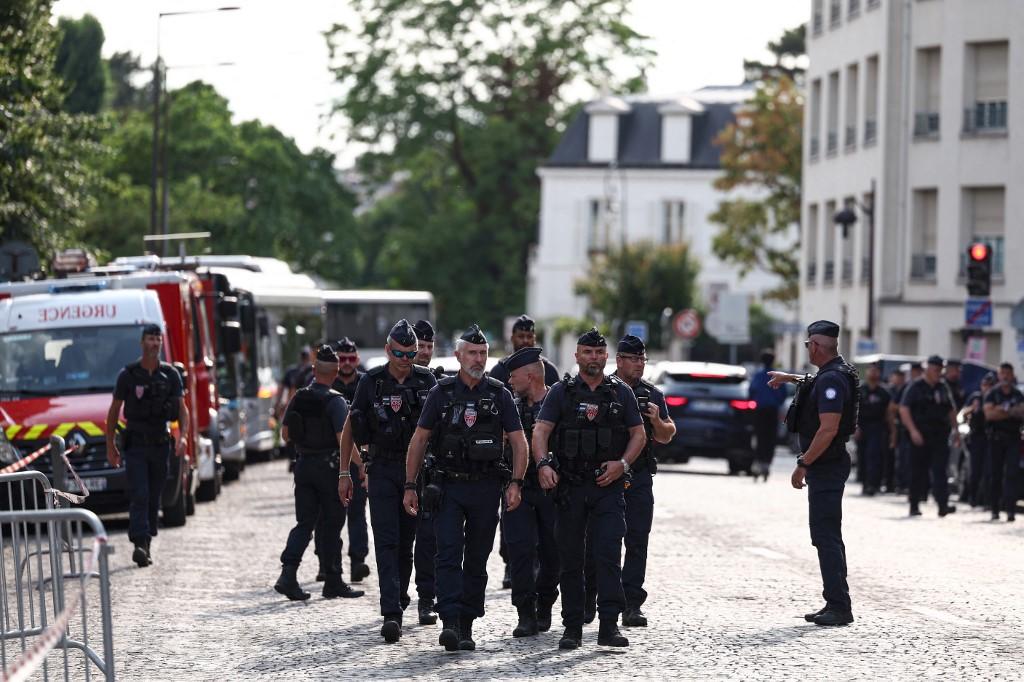 PSG, Arsenal, Şampiyonlar Ligi, Yarı Final, Paris, Polis, Güvenlik, Parc des Princes, Champs-Élysées, Taraftar, Bilet, Toplanma, Önlem, 8 Mayıs, Kutlama, Fransa, Futbol, Spor
