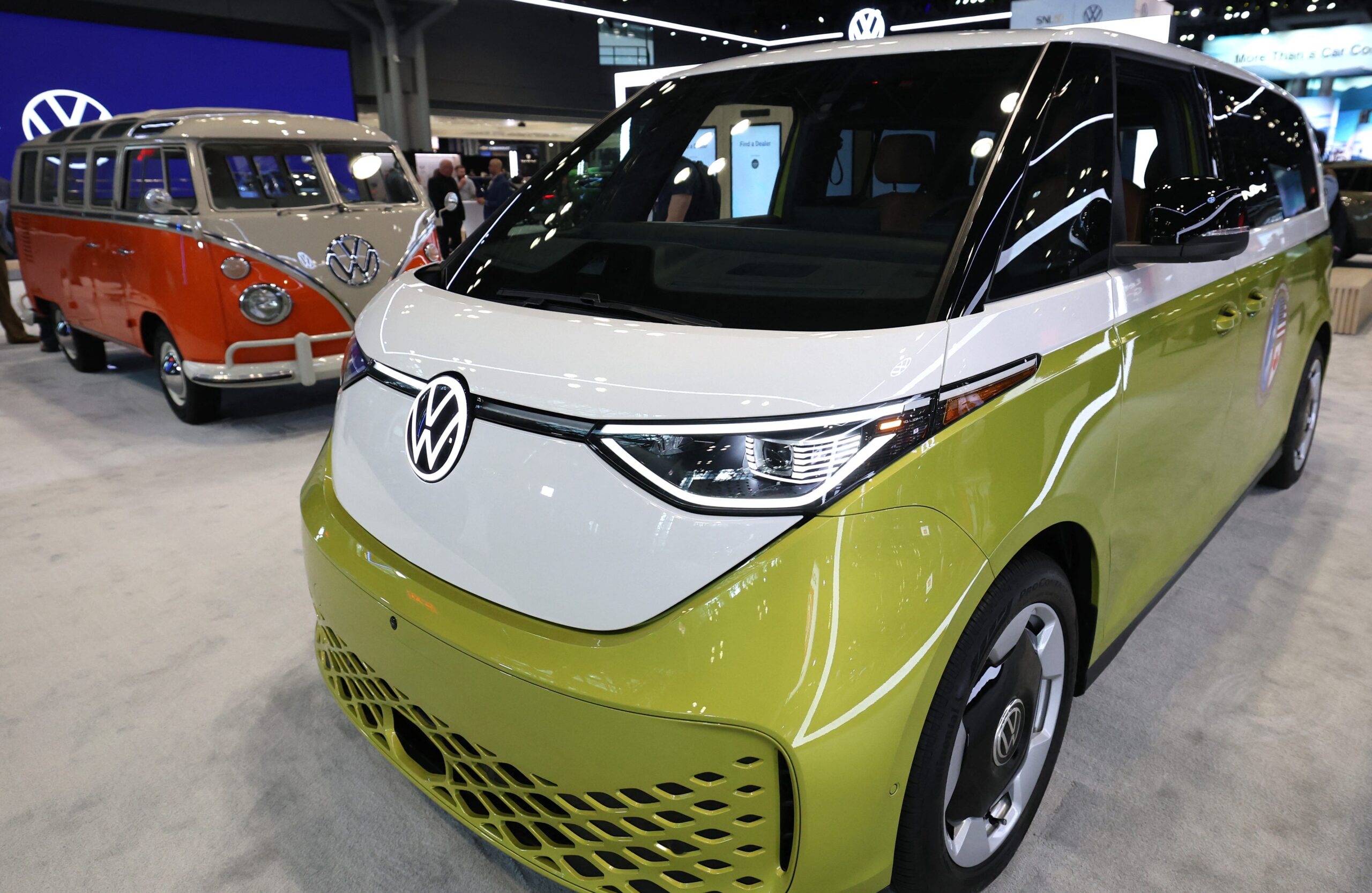 Volkswagen ID. Buzz, elektrikli van, recall, NHTSA, World Car Design ödülü, elektrikli araç, EV, fiyat, özellikler, menzil, inceleme, tasarım, Microbus, Transporter, Top Gear, Pro S, 4MOTION, otomobil, Birleşik Devletler, 2025

